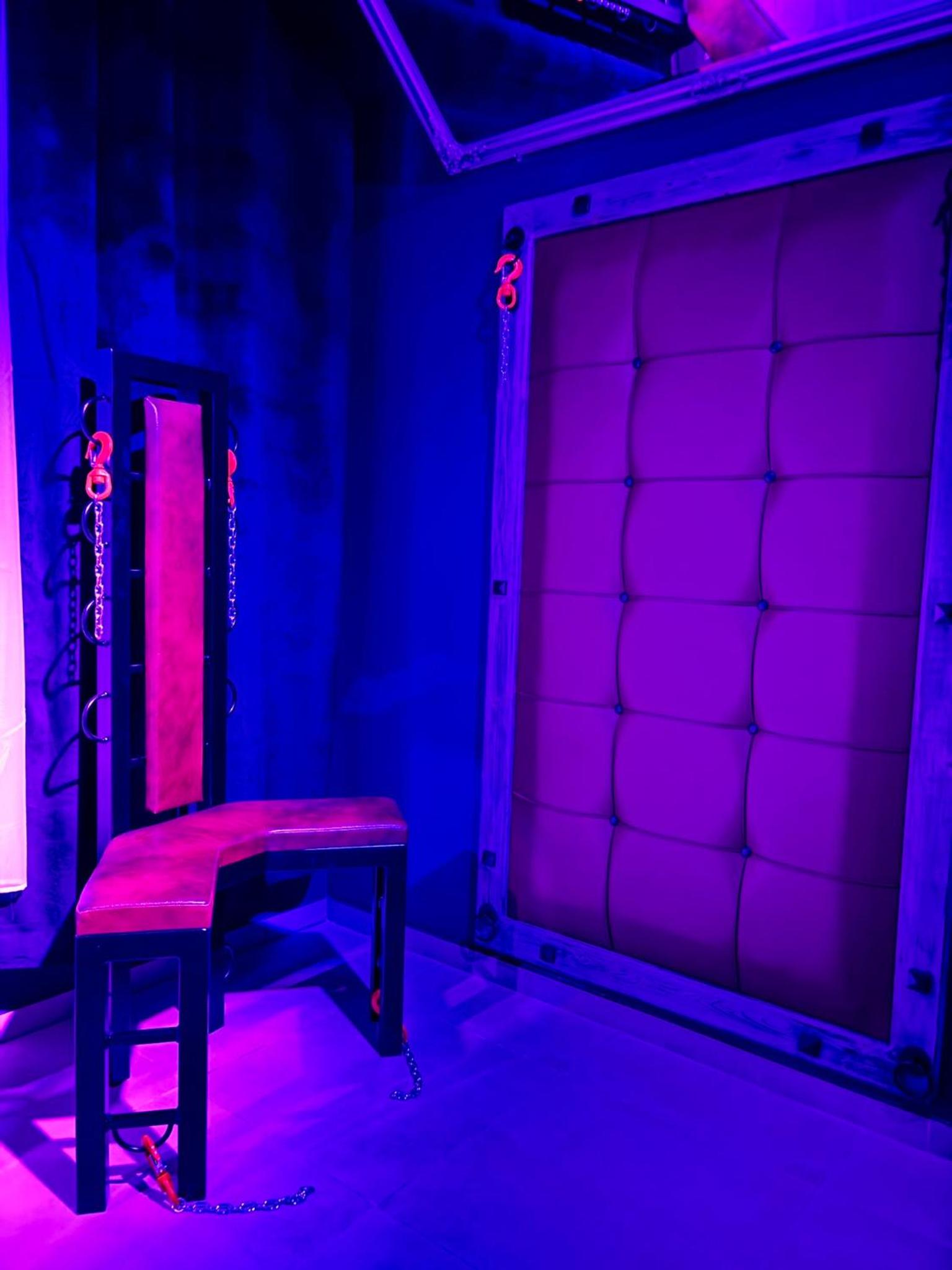 Apartament BDSM - RED BOX - Cieszyn - ADULTS ONLY