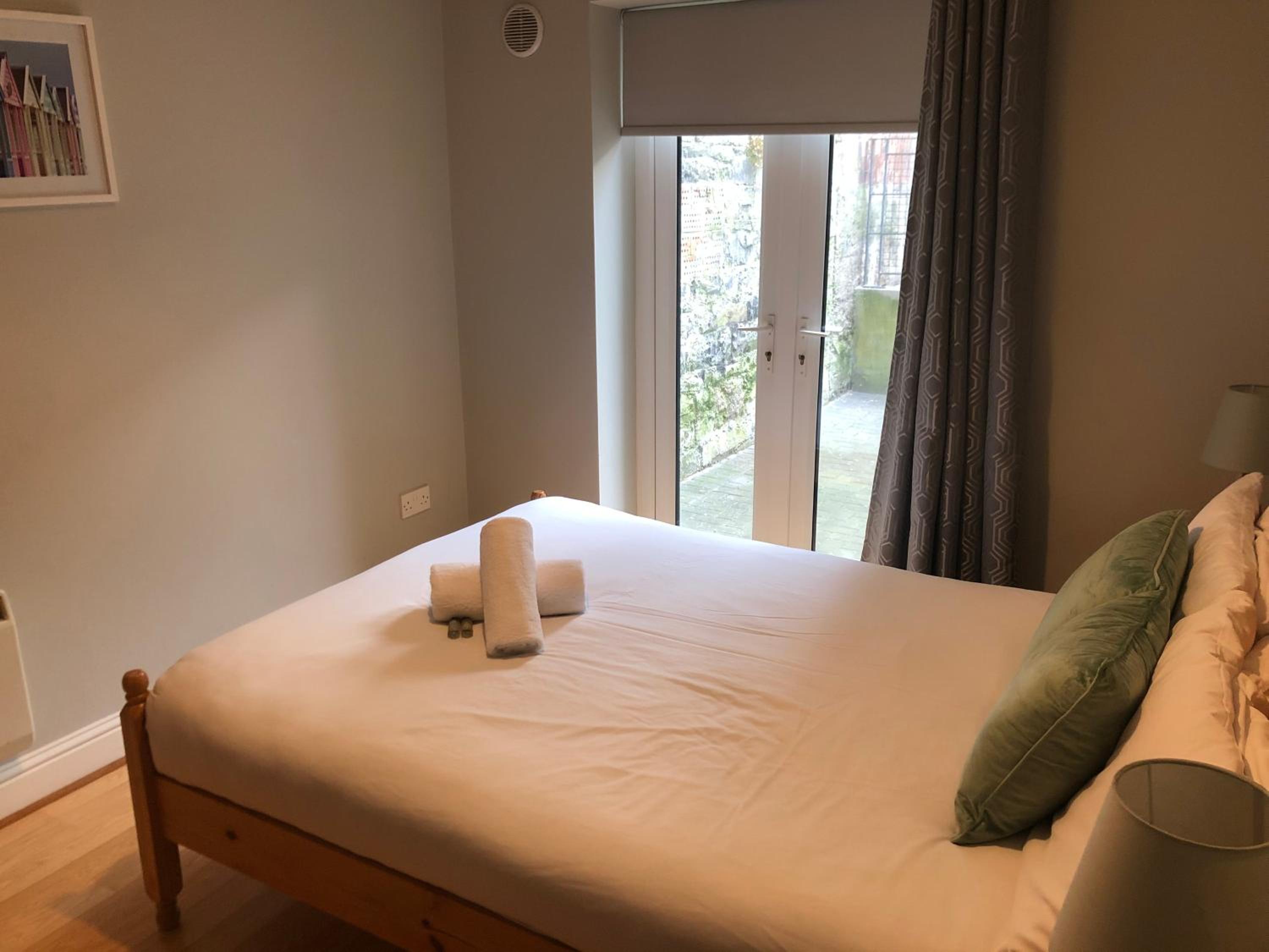 Tonn Na Mara - Galway Lakeside Apartments
