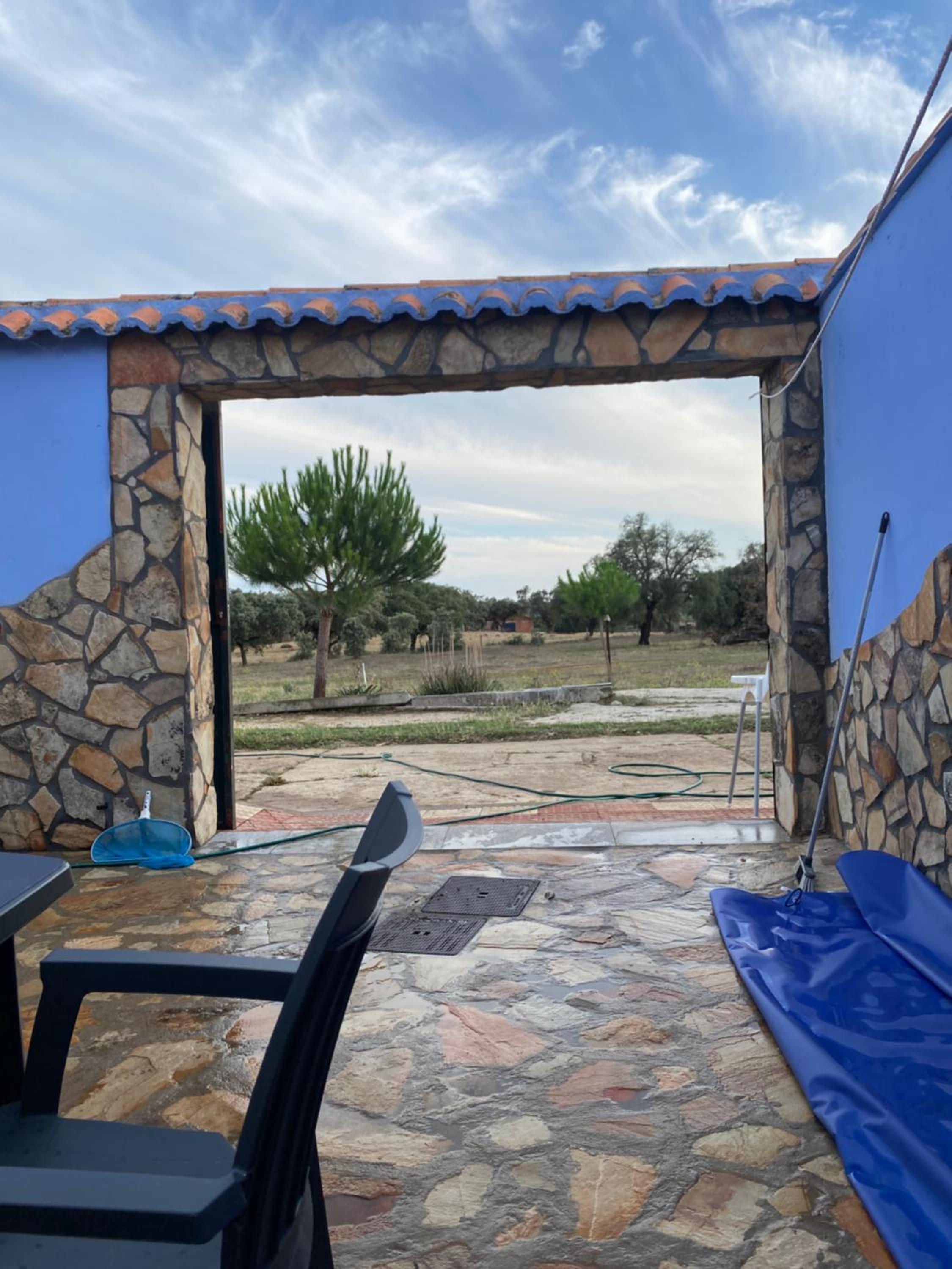 La Casa del Pueblo con piscina y barbacoa