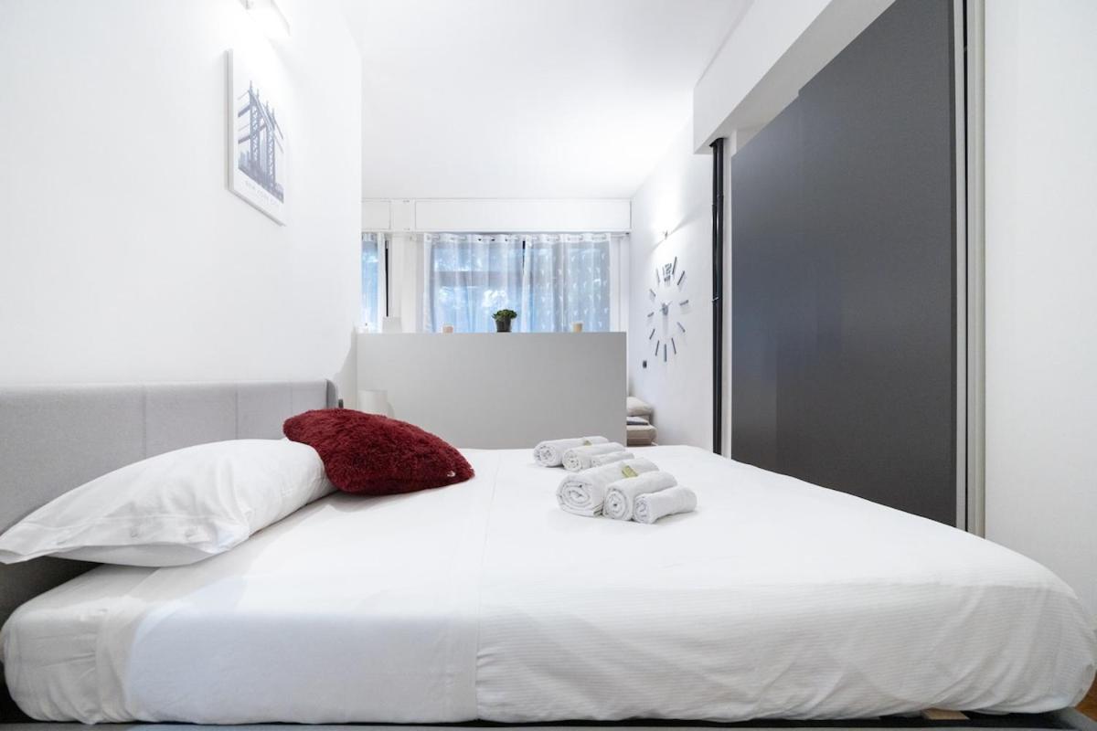 Design Apartment I Steps from Fair & Metro