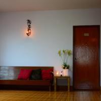 Phoonsab Hostel