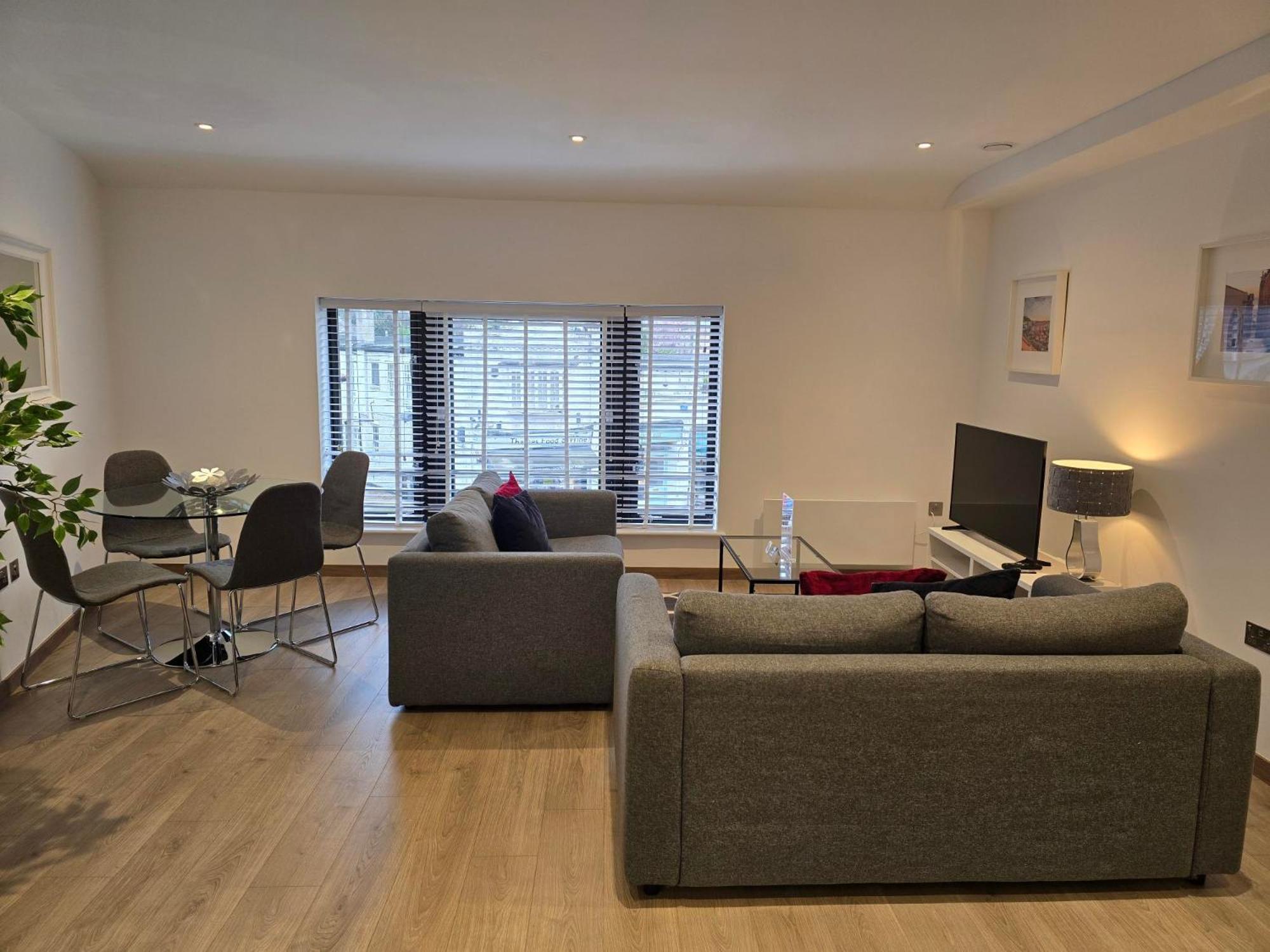Roomspace Serviced Apartments - Harvest Lane