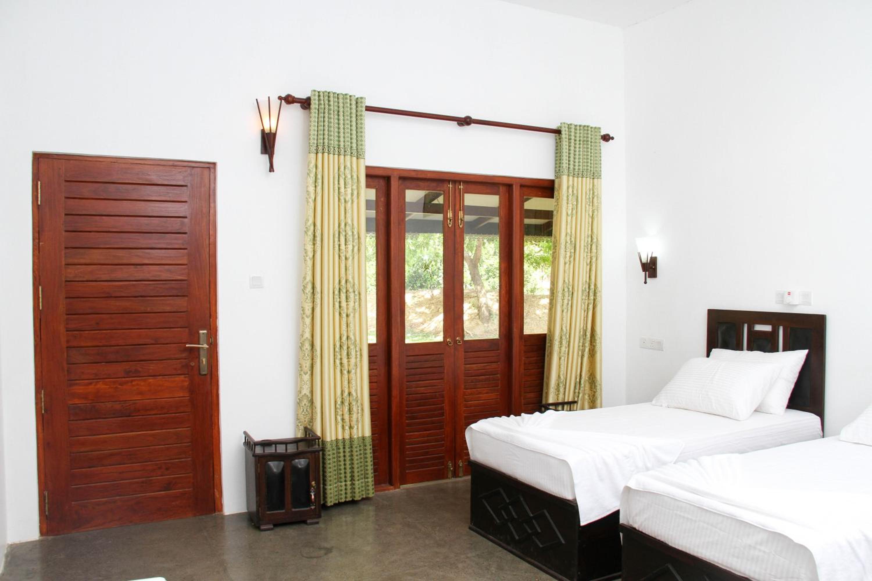 Yala Way Hide Resort
