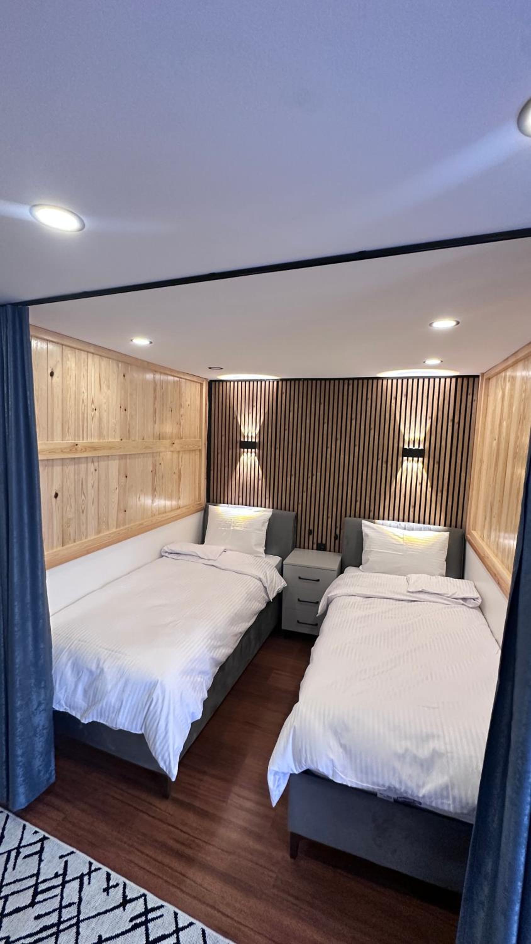 Golden Wood Suites
