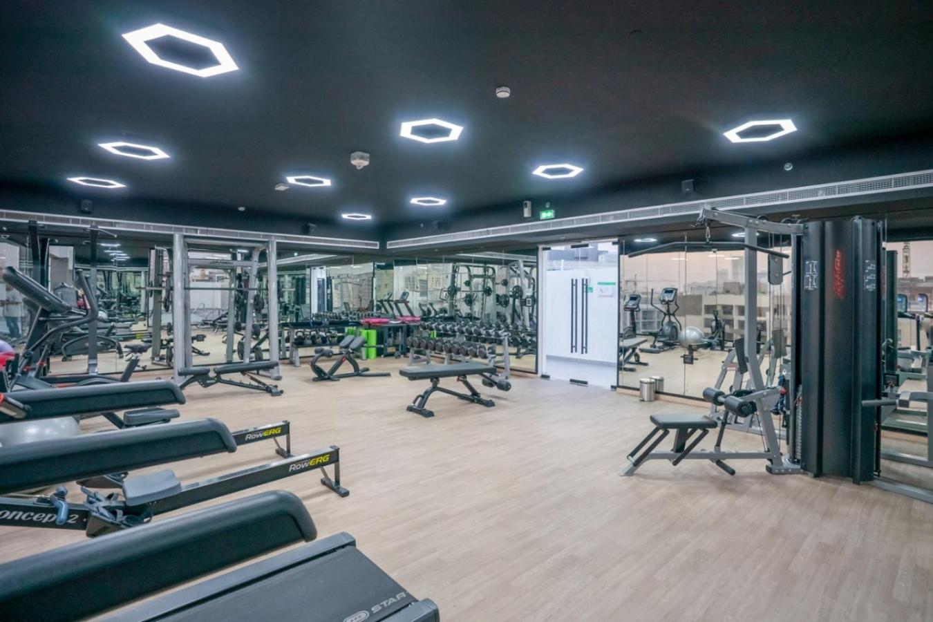New Family-Friendly 2BR with Gym and Pool and Sauna
