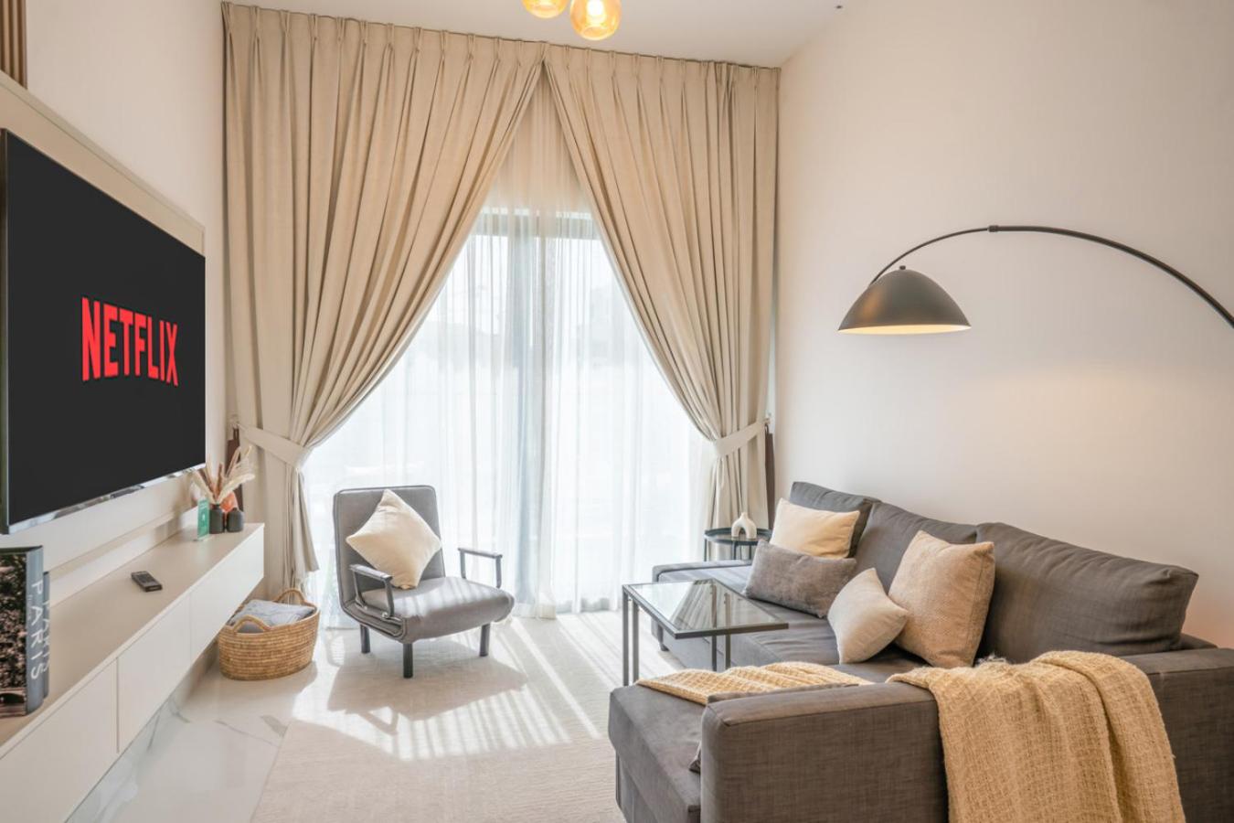 New Family-Friendly 2BR with Gym and Pool and Sauna