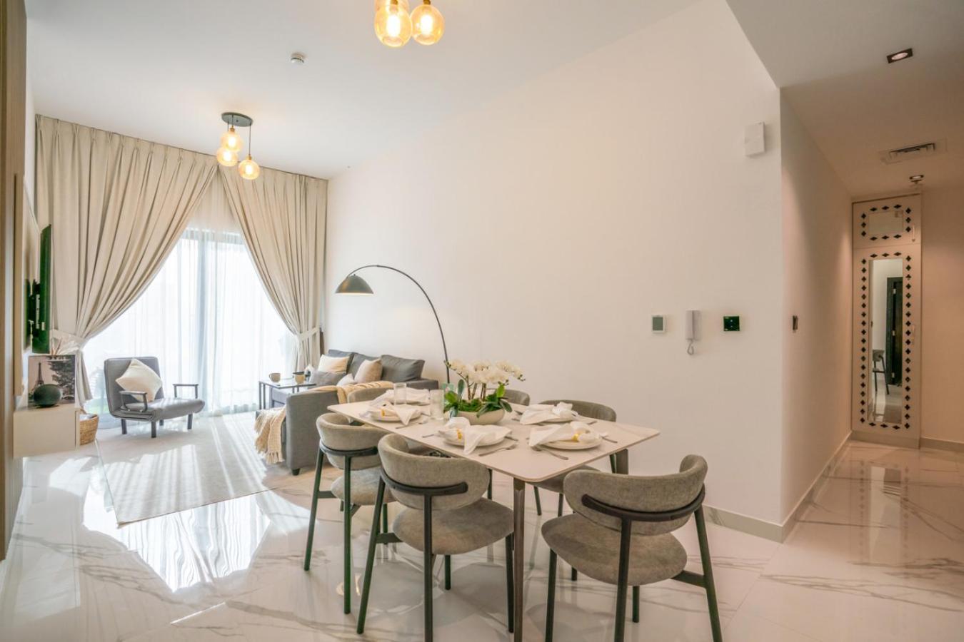 New Family-Friendly 2BR with Gym and Pool and Sauna