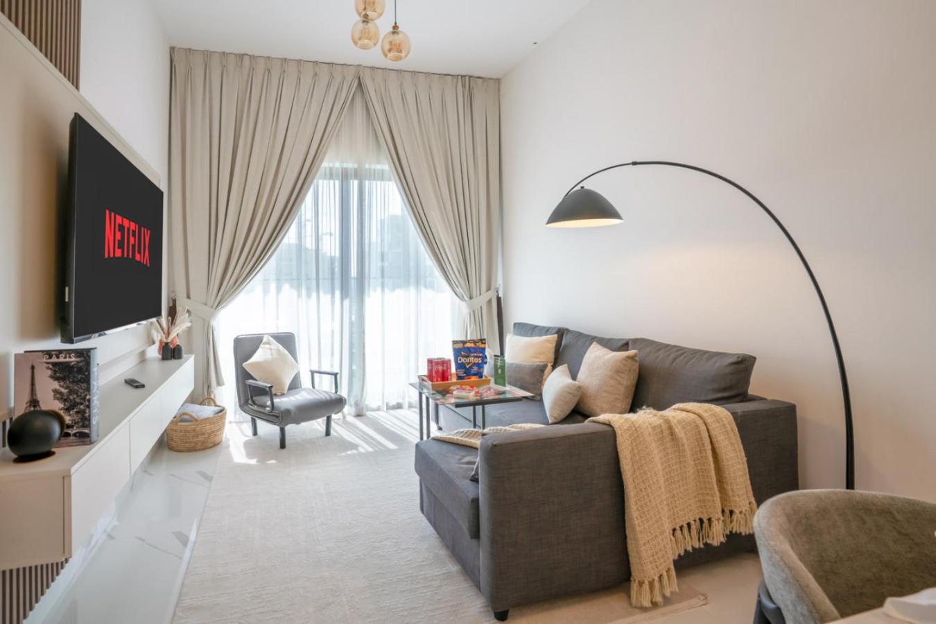 New Family-Friendly 2BR with Gym and Pool and Sauna