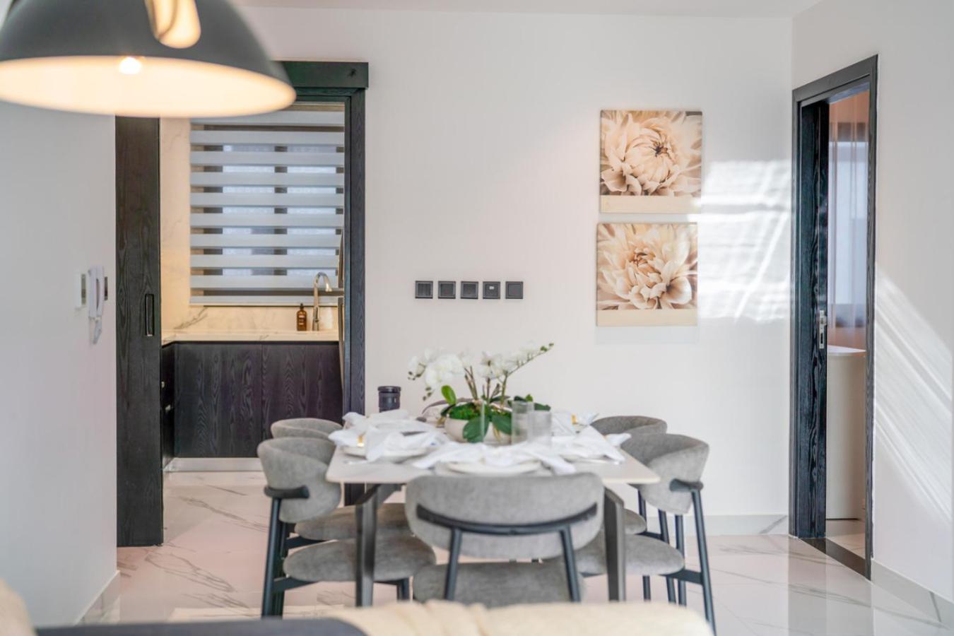 New Family-Friendly 2BR with Gym and Pool and Sauna