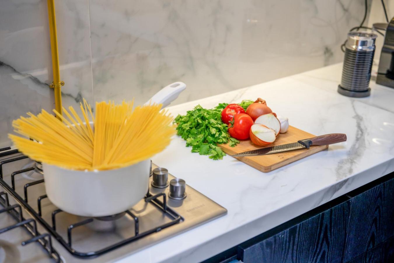 New Family-Friendly 2BR with Gym and Pool and Sauna