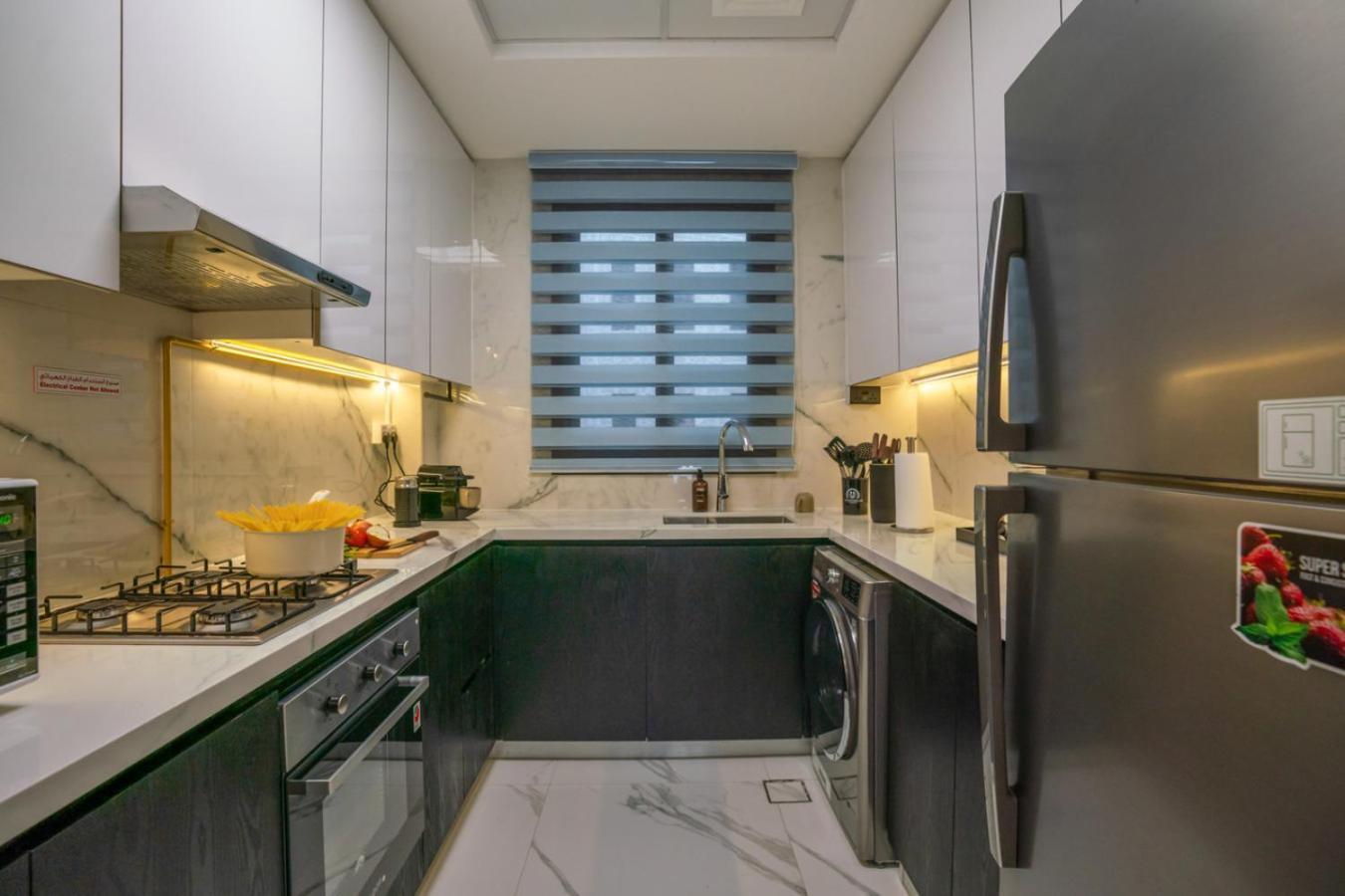 New Family-Friendly 2BR with Gym and Pool and Sauna