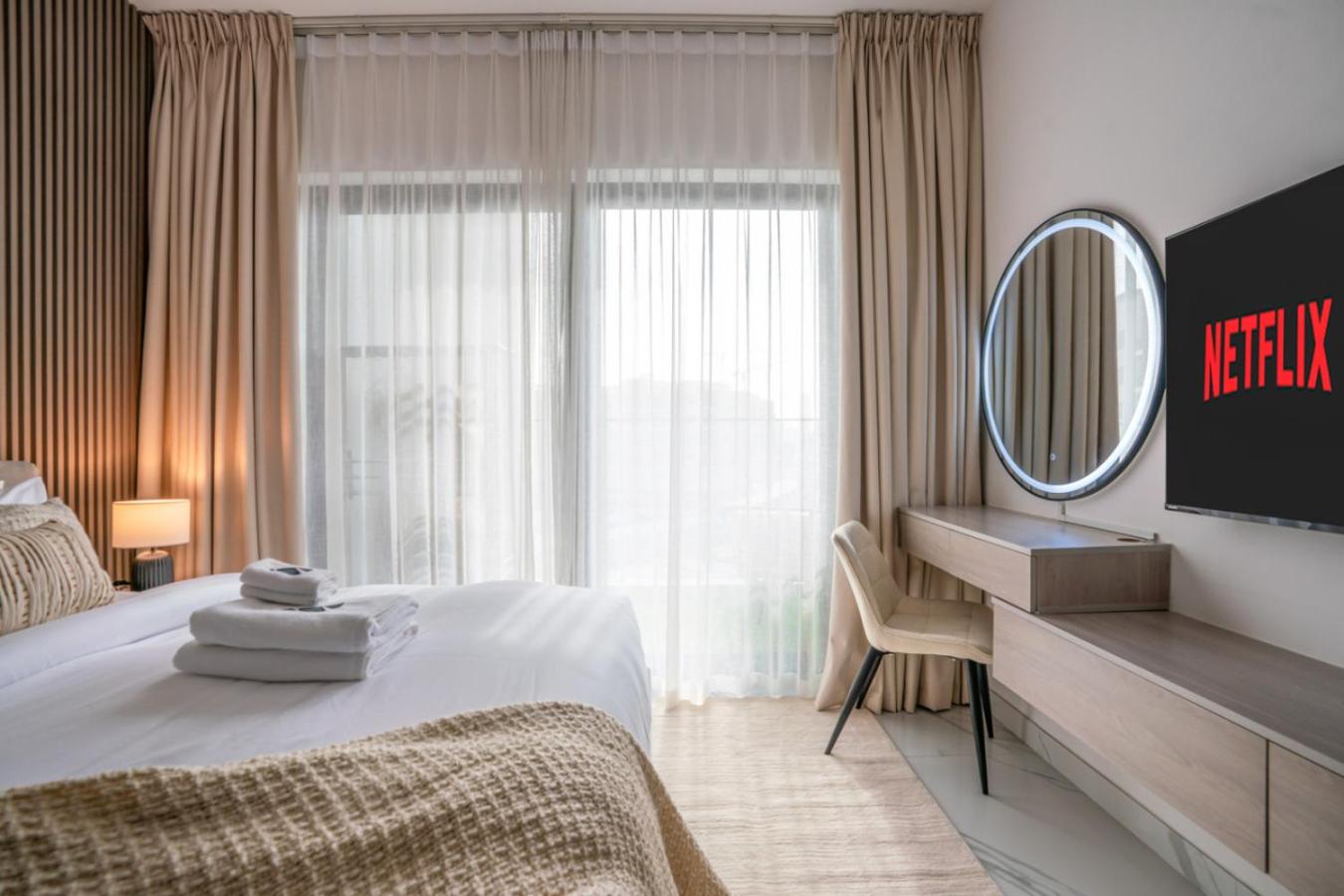 New Family-Friendly 2BR with Gym and Pool and Sauna