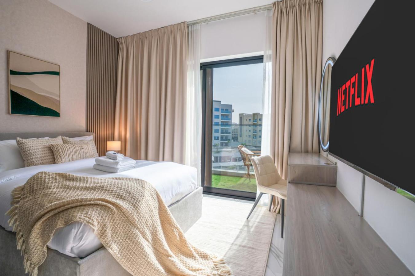 New Family-Friendly 2BR with Gym and Pool and Sauna
