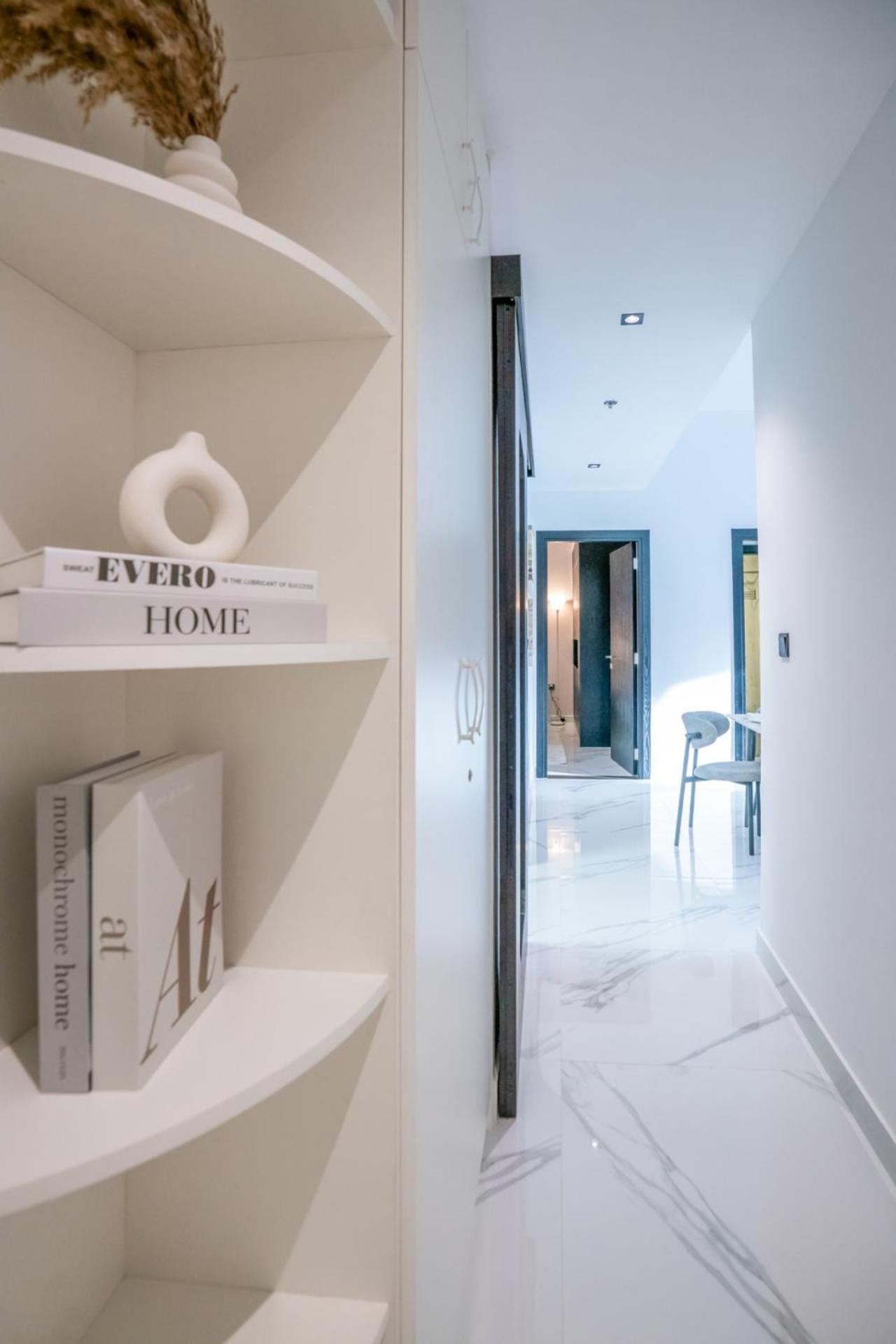 New Family-Friendly 2BR with Gym and Pool and Sauna