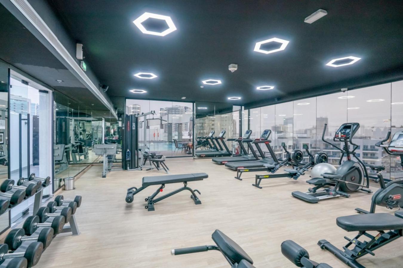 New Family-Friendly 2BR with Gym and Pool and Sauna
