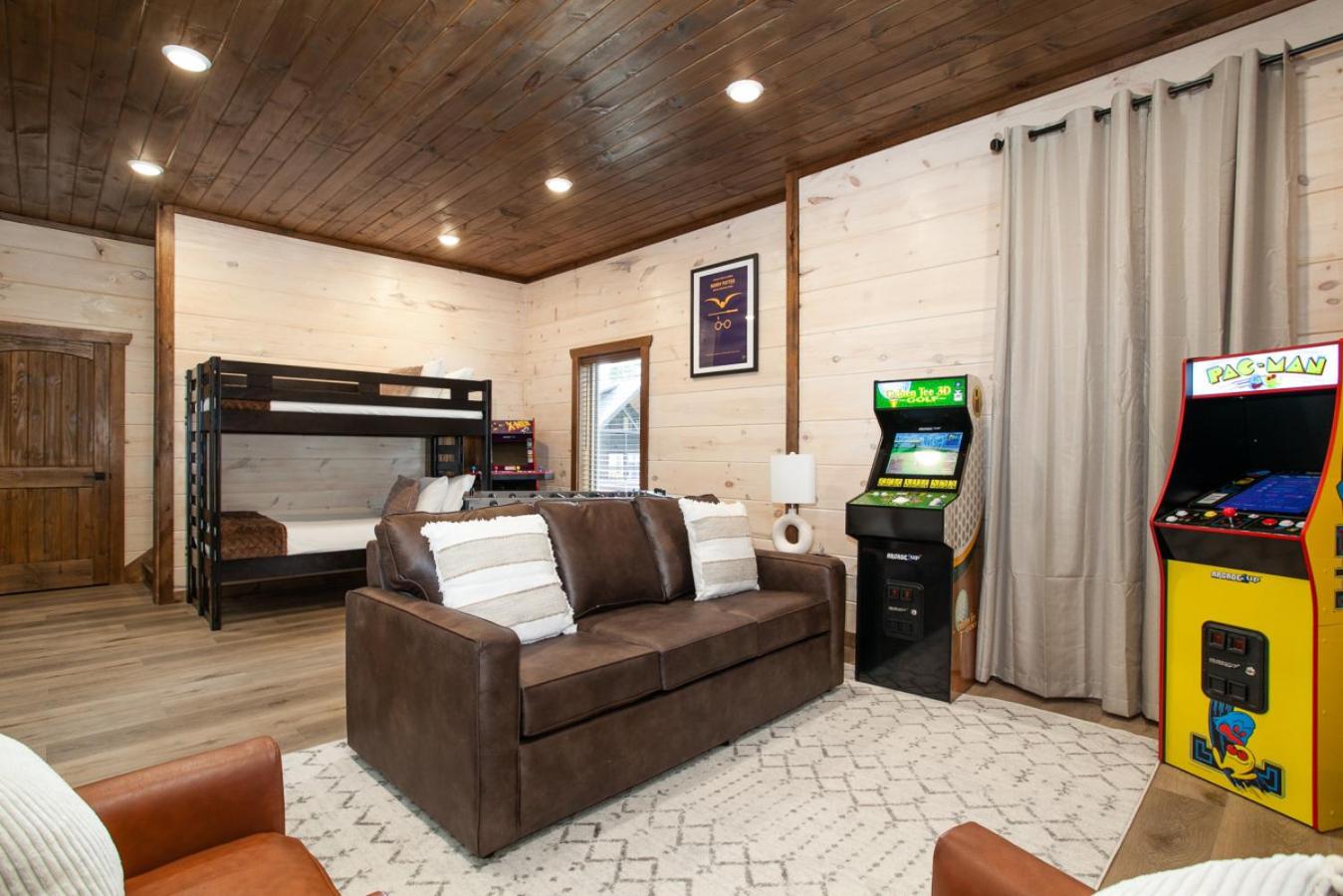 Twilight Mist Getaway Pool Hot Tub Game Room