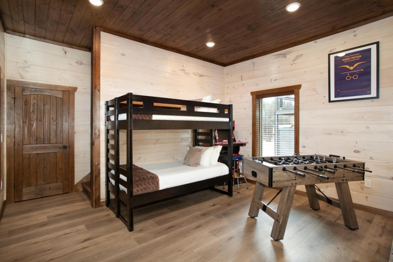 Twilight Mist Getaway Pool Hot Tub Game Room
