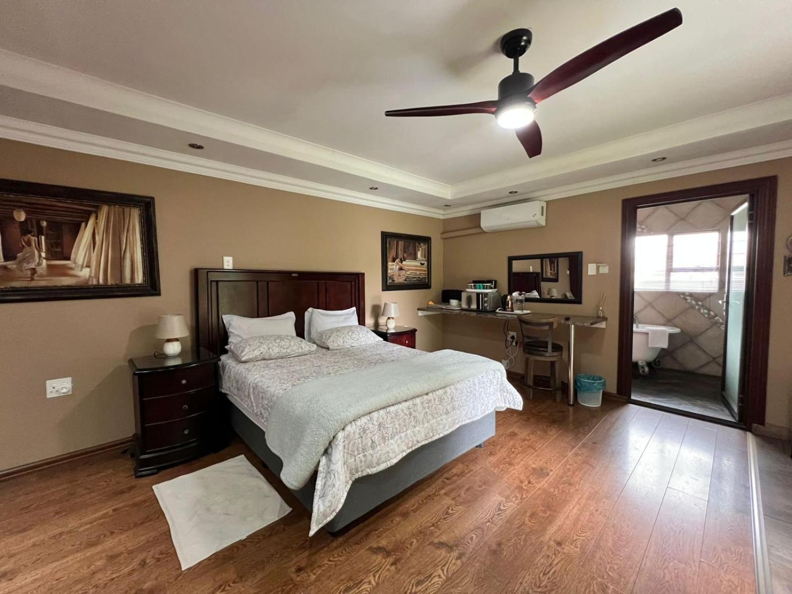 Spies Villa - Fast Wi-fi, Netflix, DSTV, Solar, Certified Water System