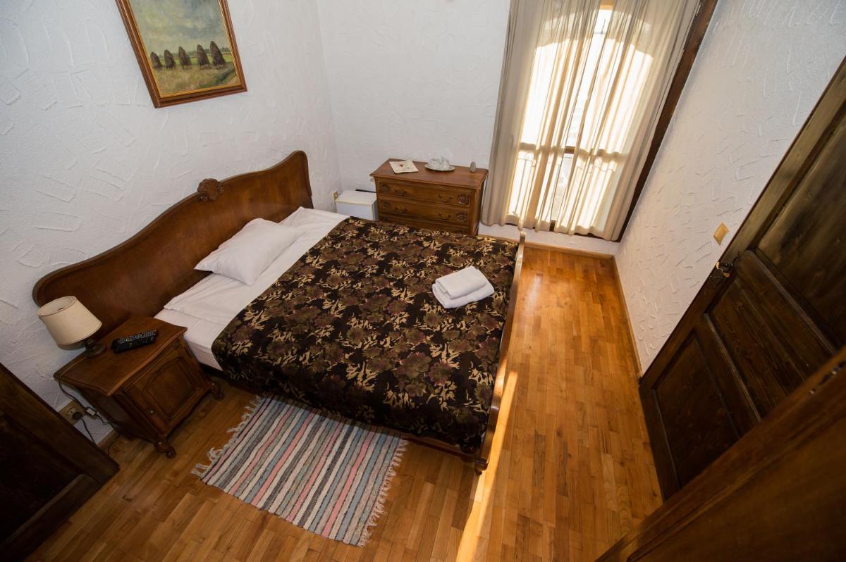 Photo 43