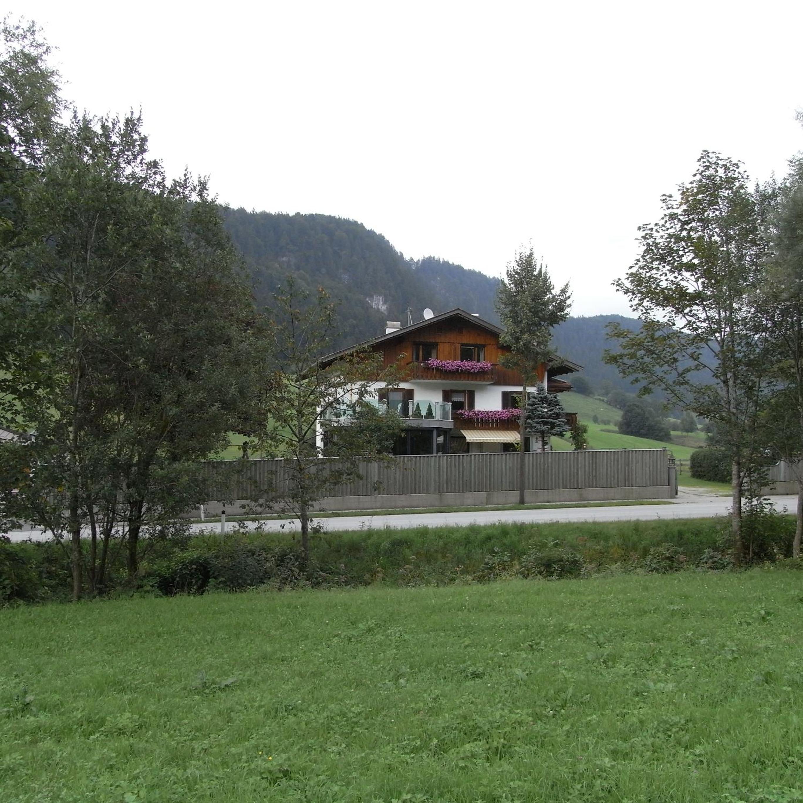 Photo 38