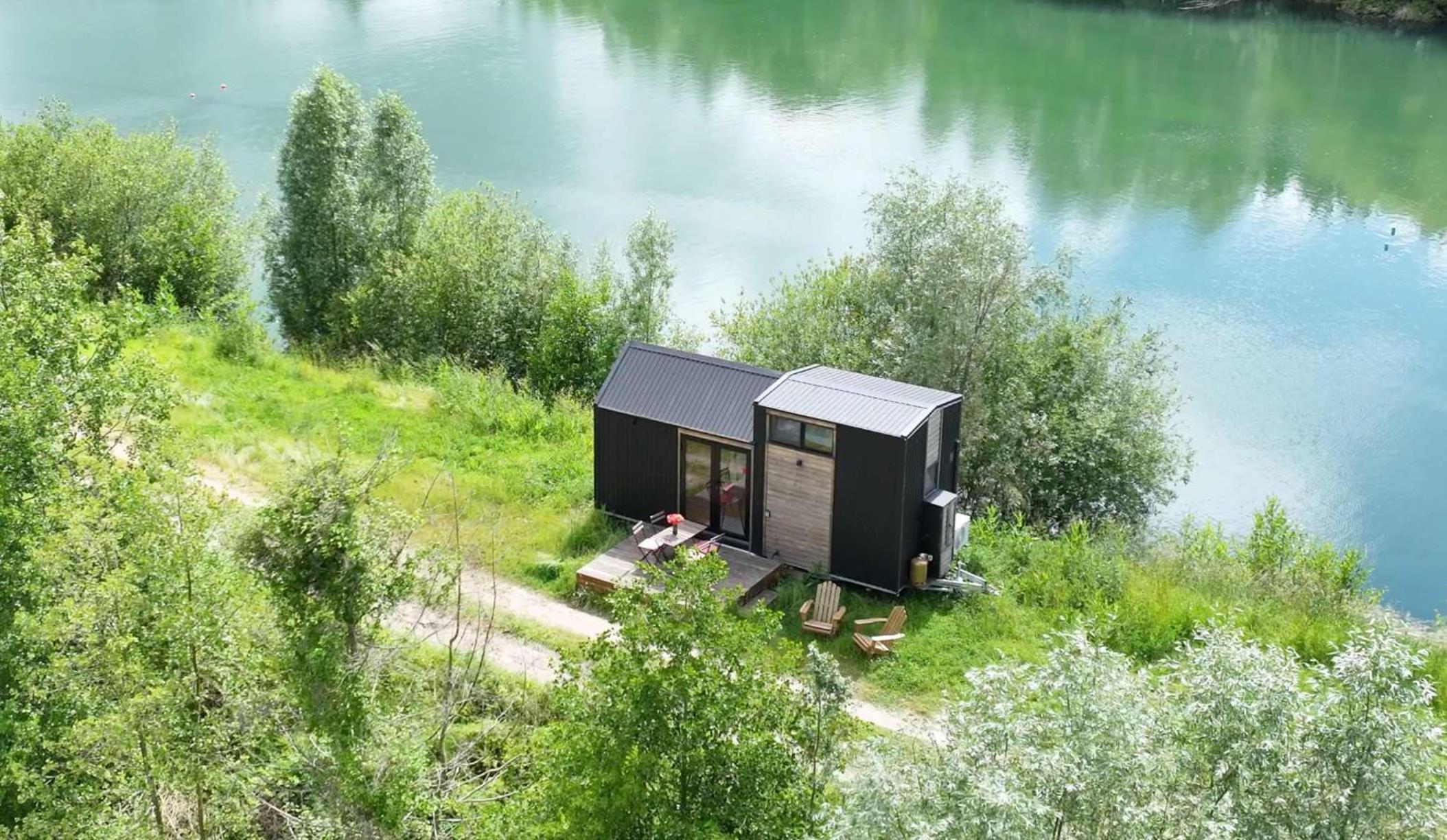 Ezy House 1 by Tiny Away