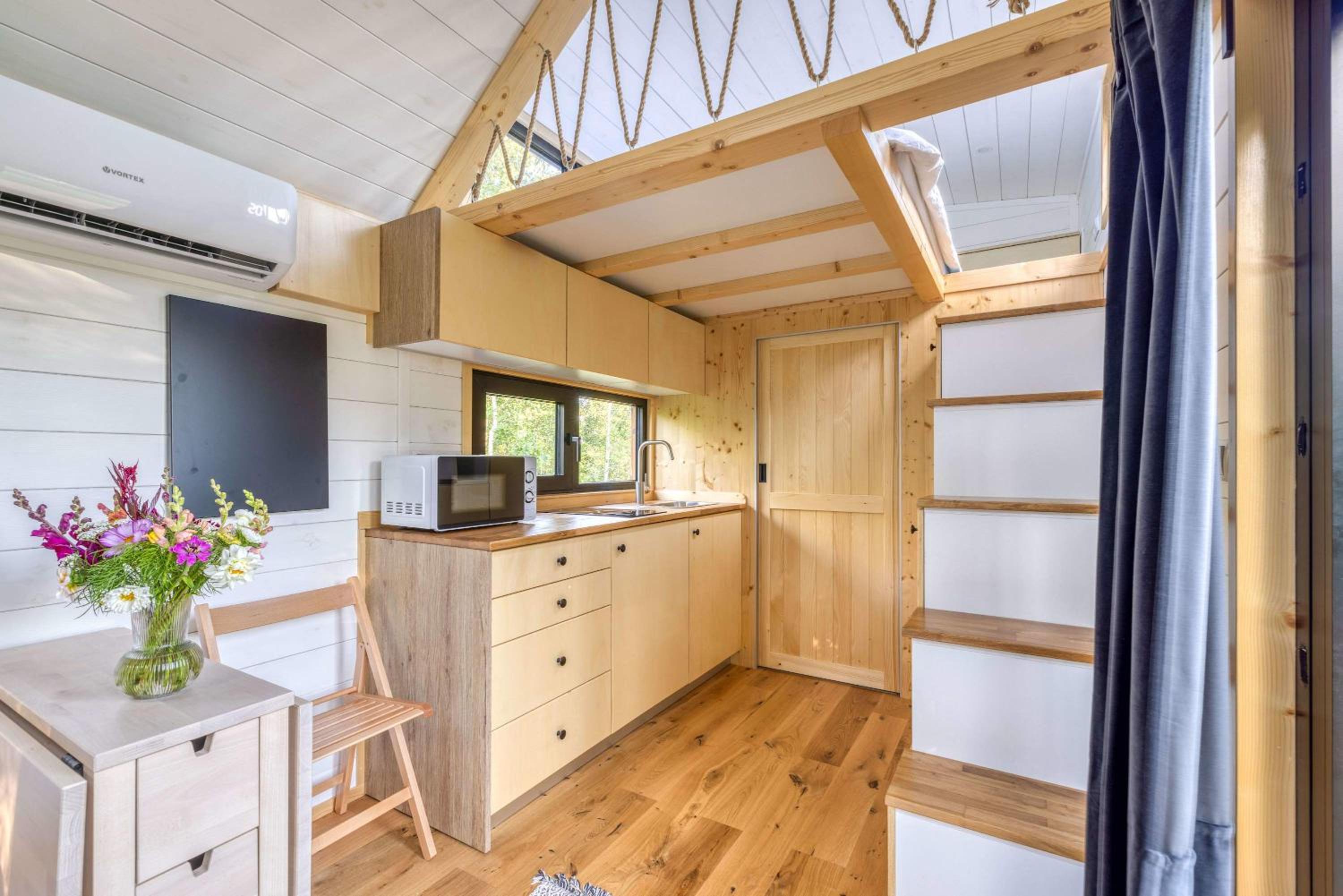 Ezy House 1 by Tiny Away