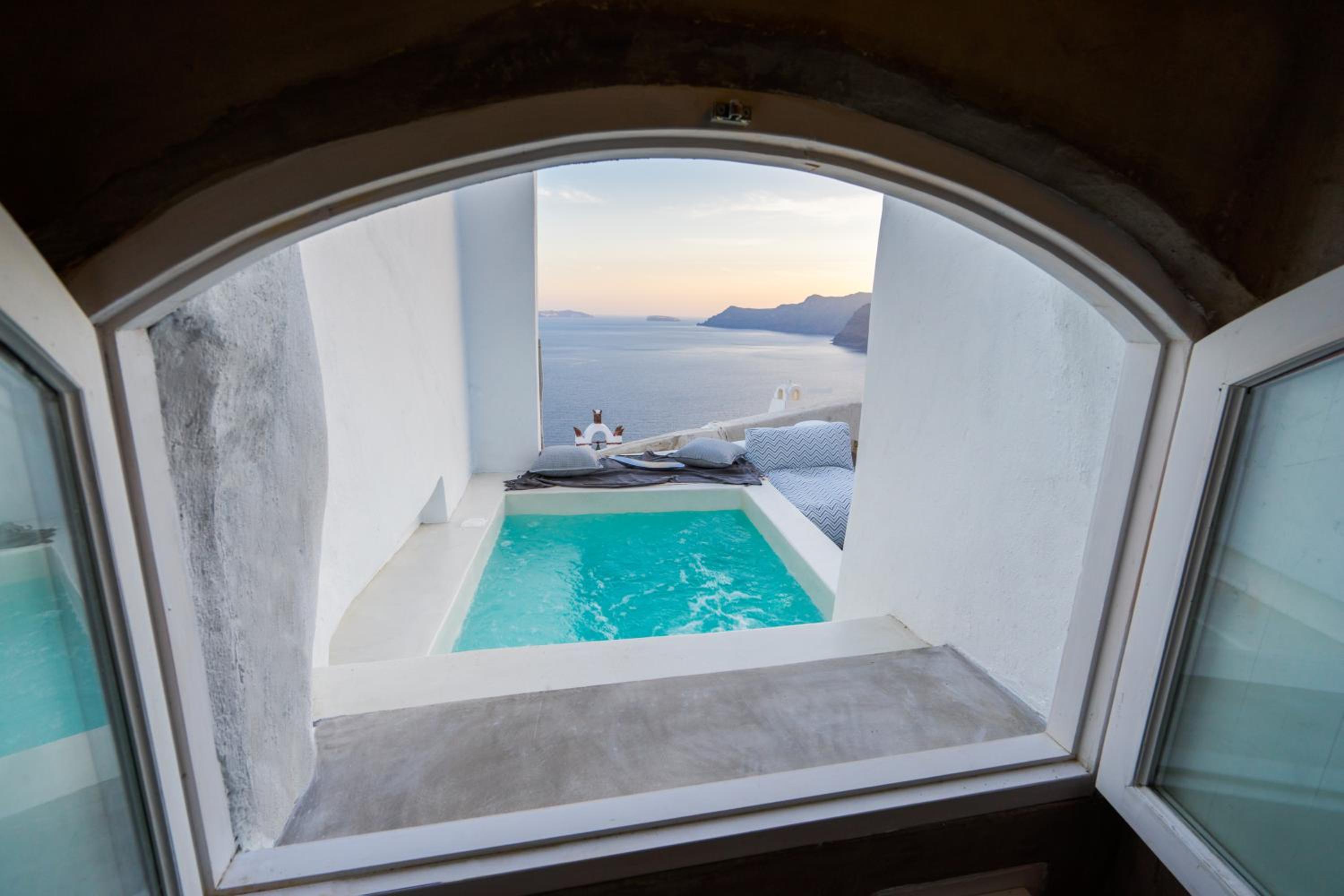 Oia Vacations - Canvas Suites - Property Image 30