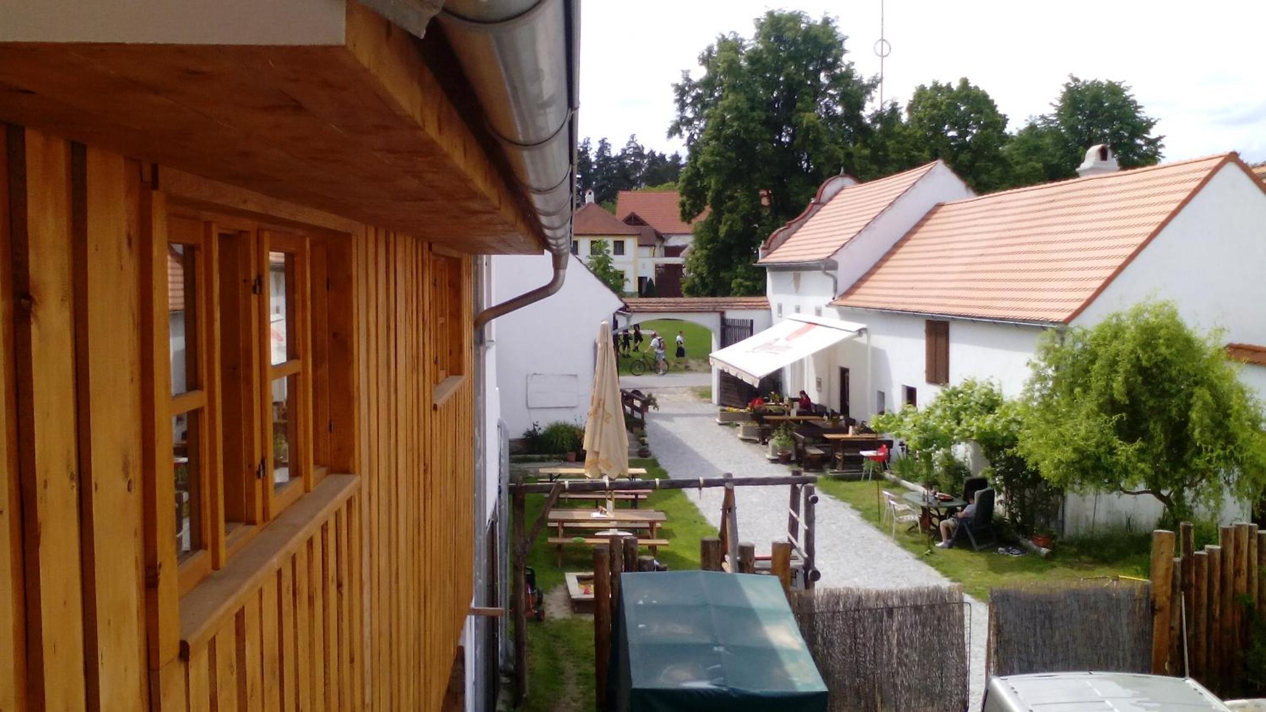 Photo 42