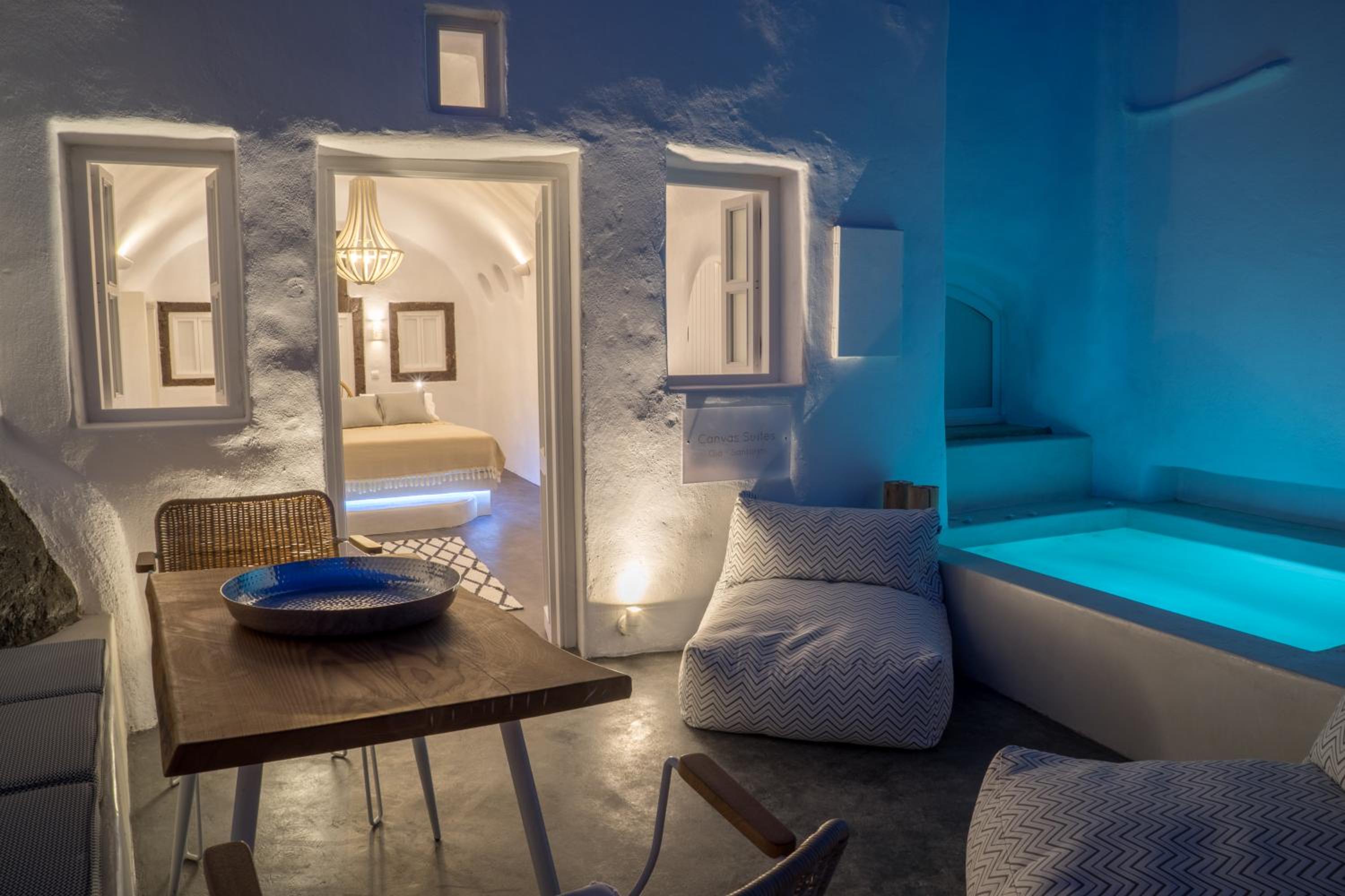 Oia Vacations - Canvas Suites - Property Image 33
