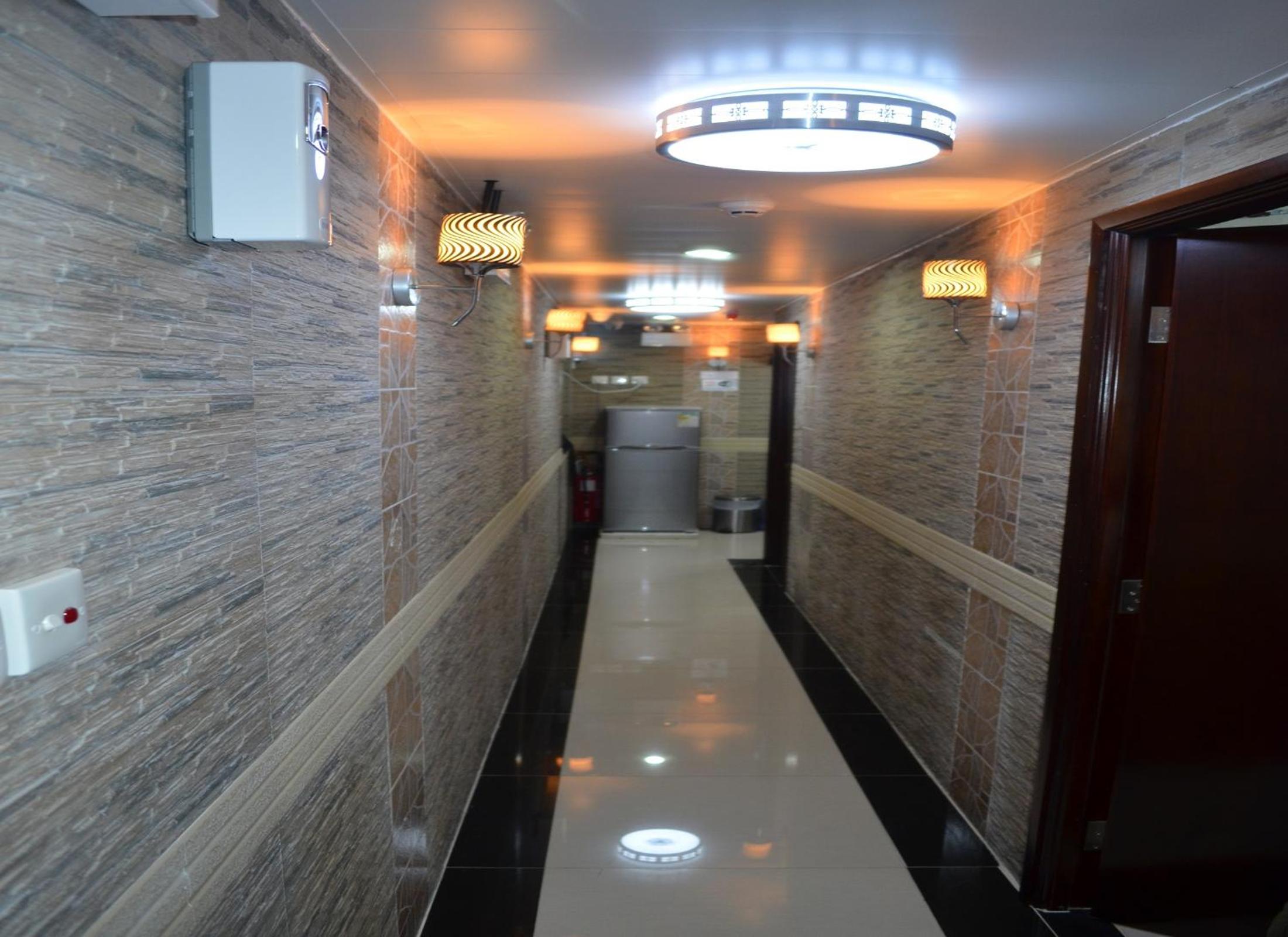 Skylark Hostel