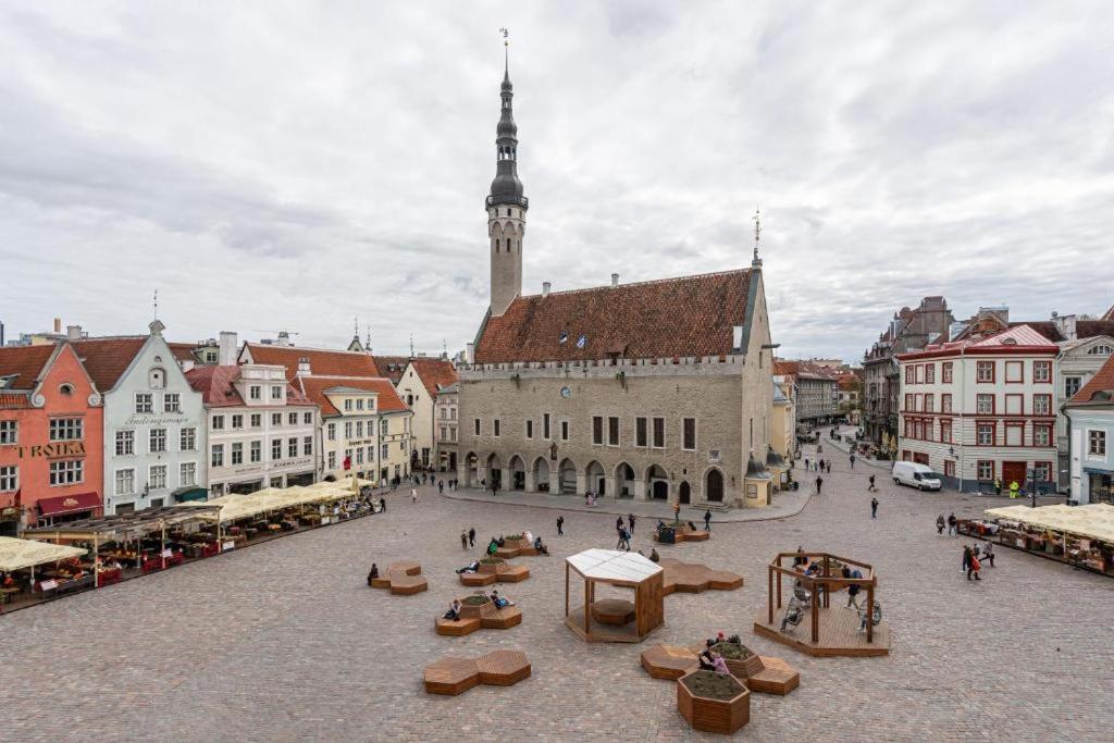 Apartment for 6 person with Raekoja plats view