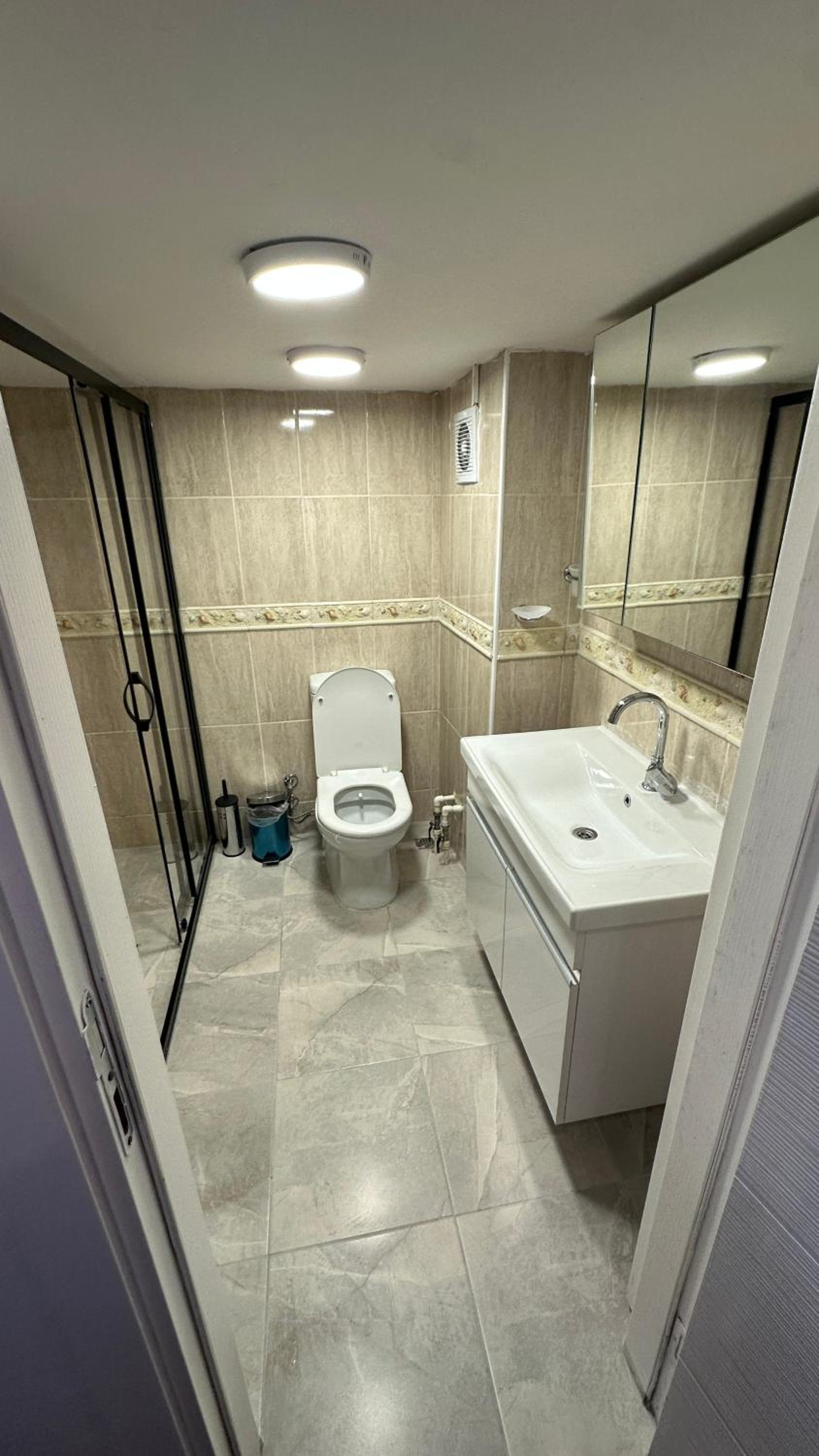 Golden Wood Suites