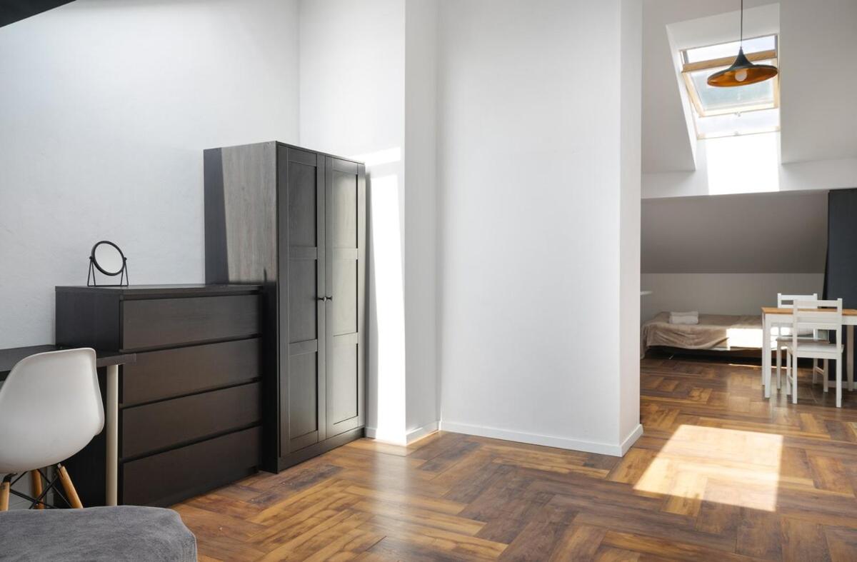 Golden Apartments Waw - Old Town - Marcinkowskiego #4