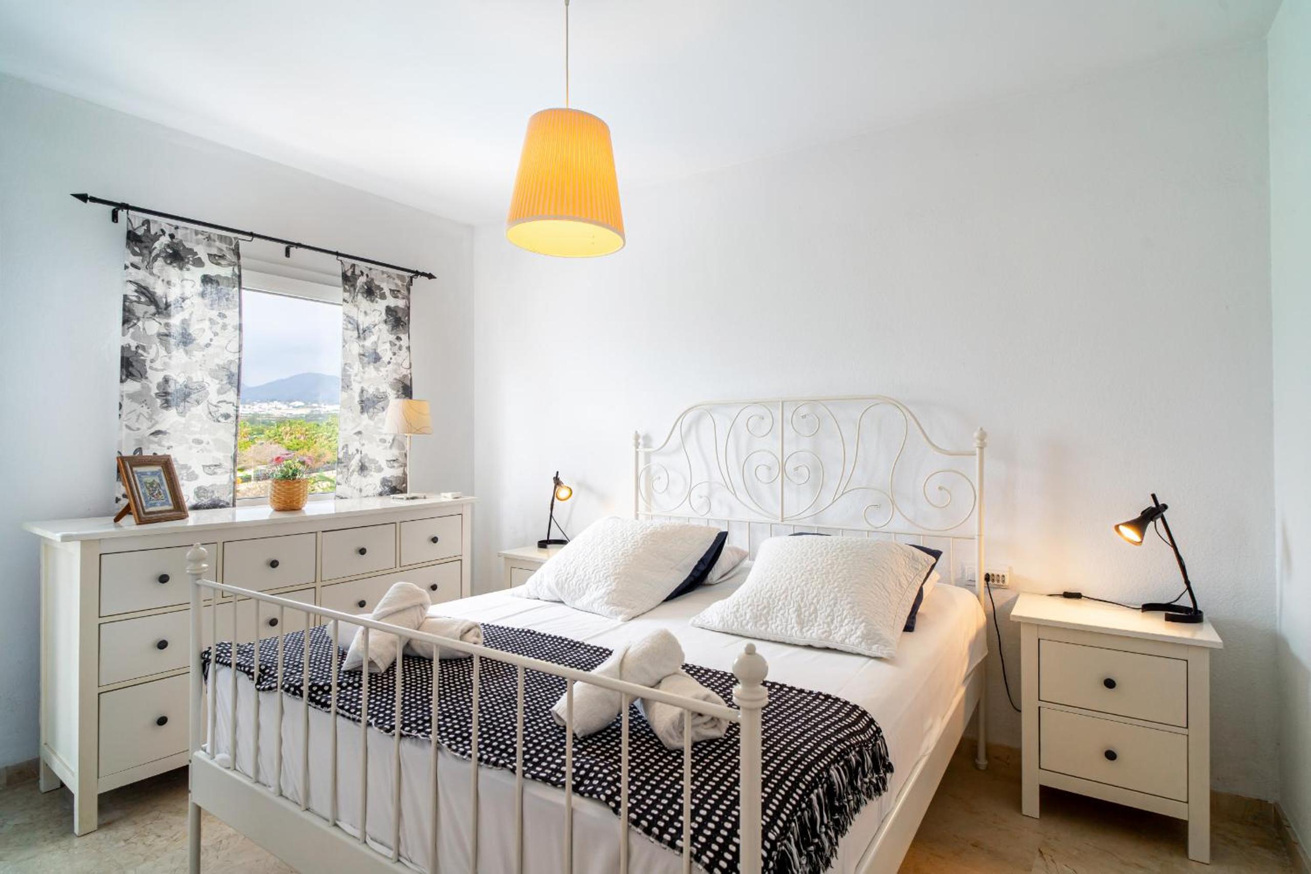 Stella Maris Beachfront 2J by Casasol