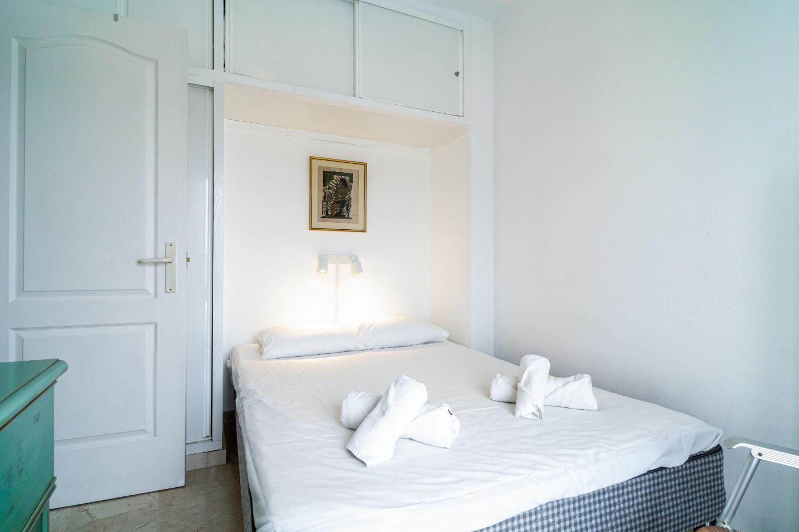 Stella Maris Beachfront 2J by Casasol