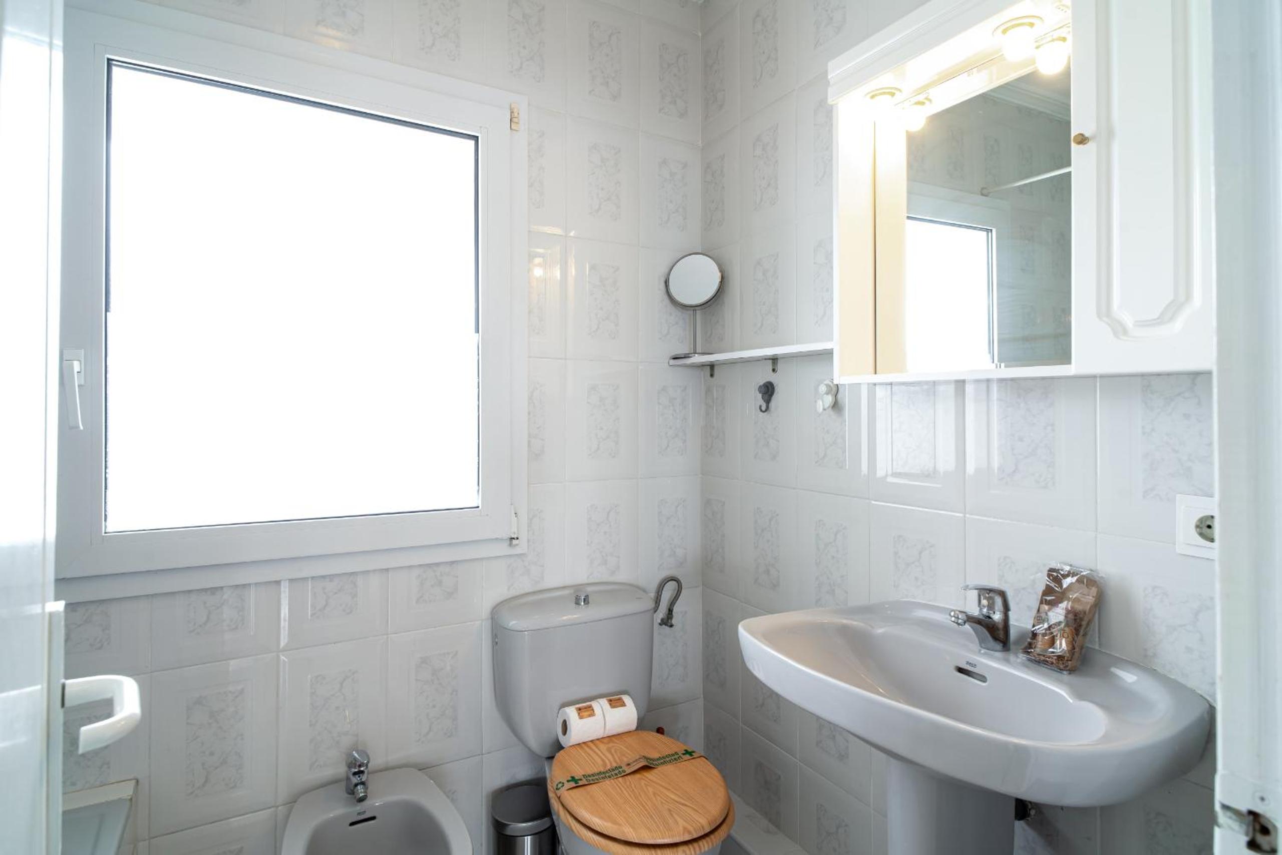 Stella Maris Beachfront 2J by Casasol