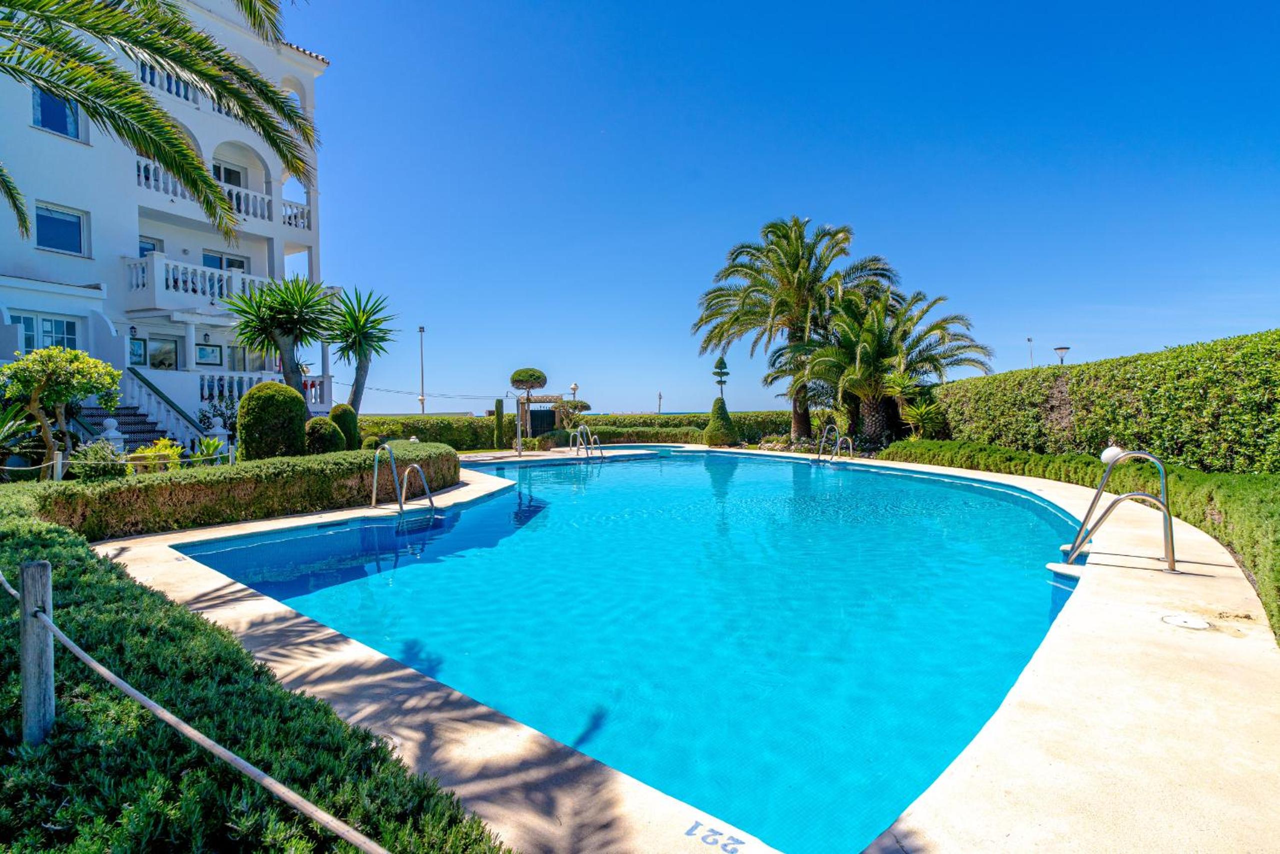 Stella Maris Beachfront 2J by Casasol