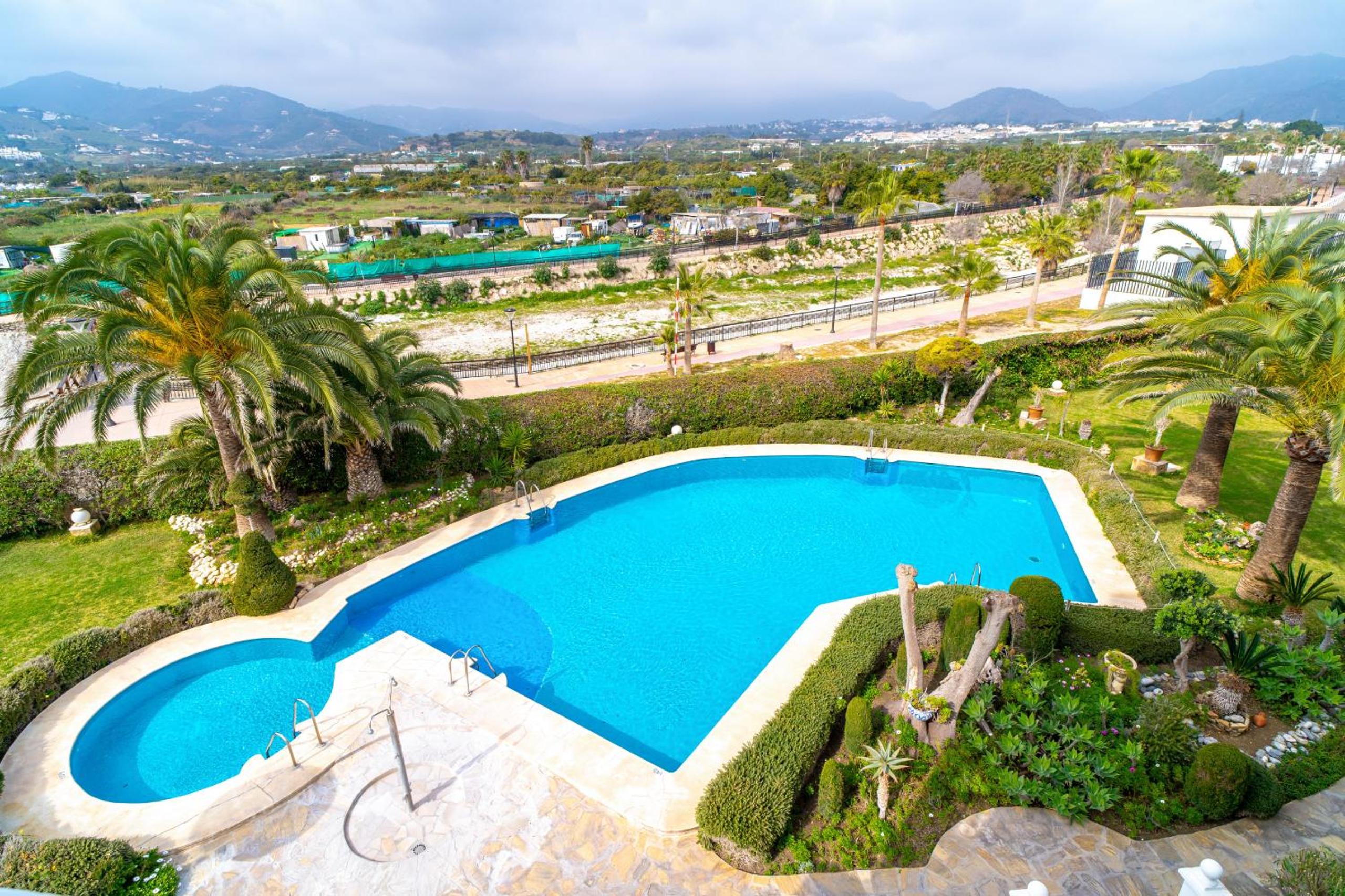 Stella Maris Beachfront 2J by Casasol