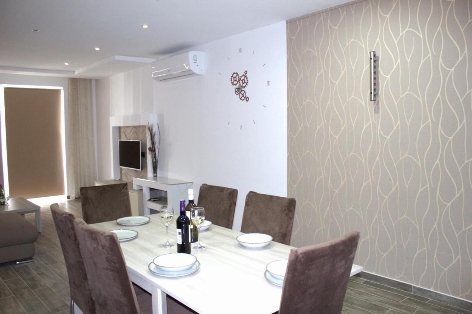 Stylish 3bedroom apartment Gzira by Homely