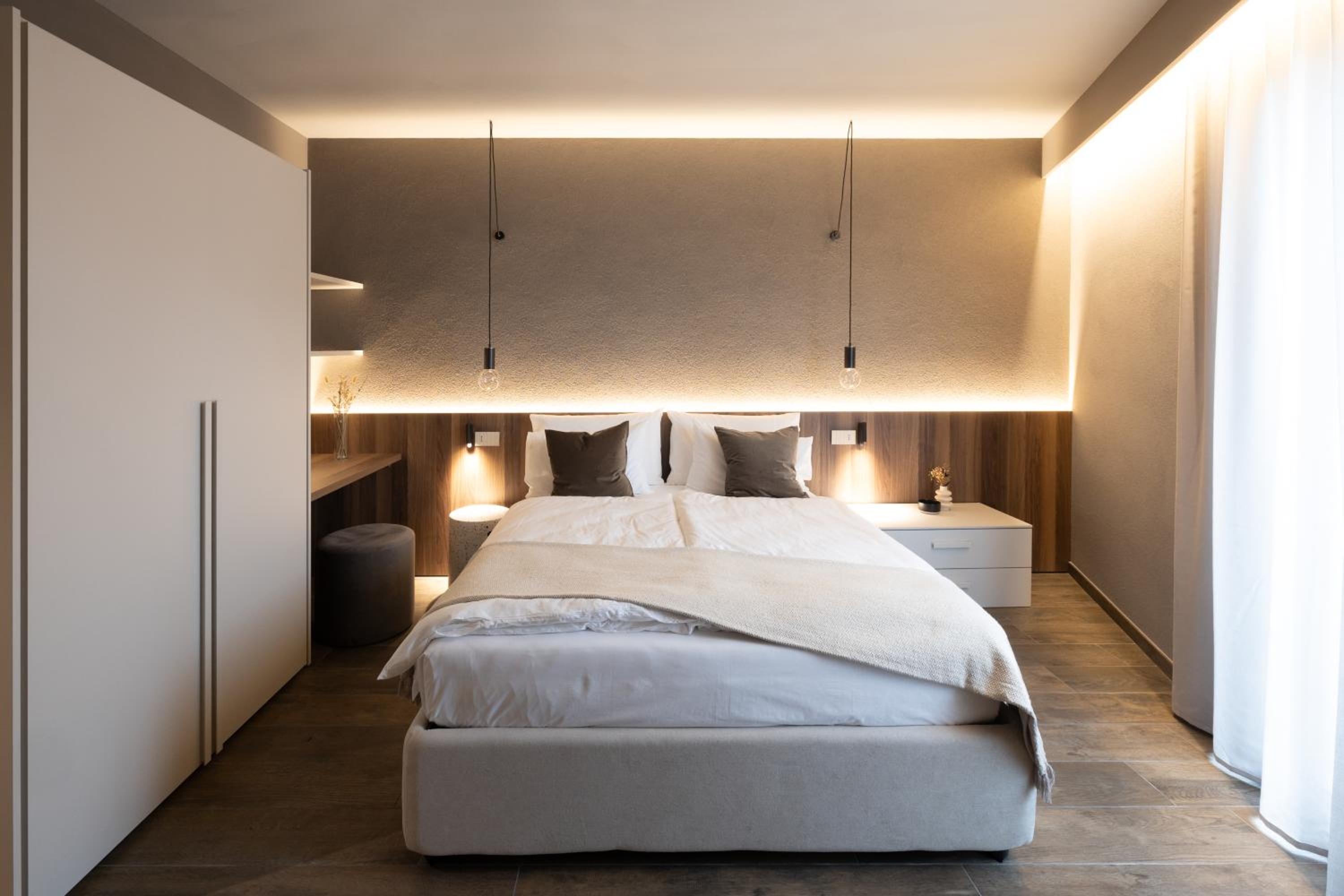 Stemor Visionary Apartments
