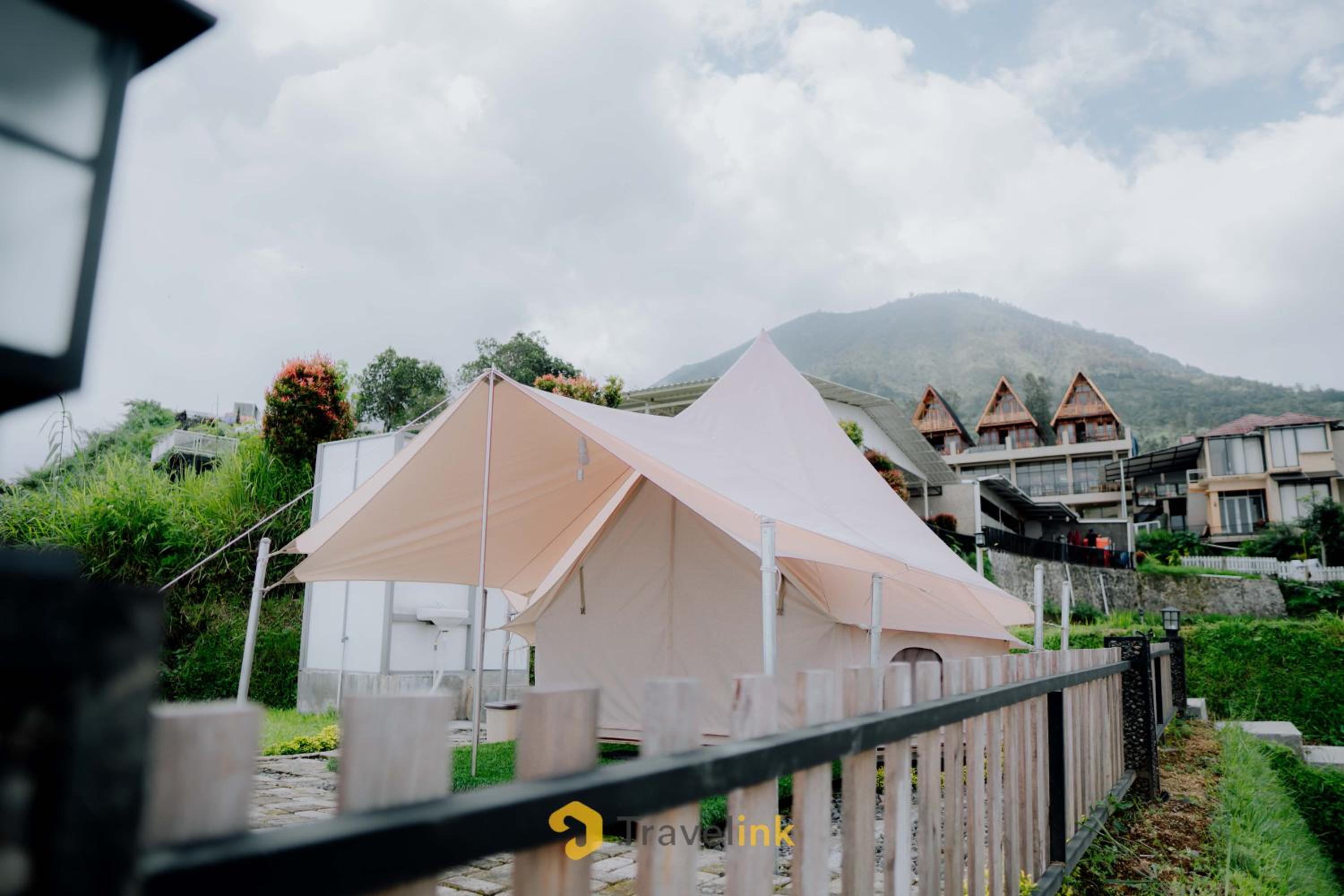 Glamping Telaga Menjer By Travelink