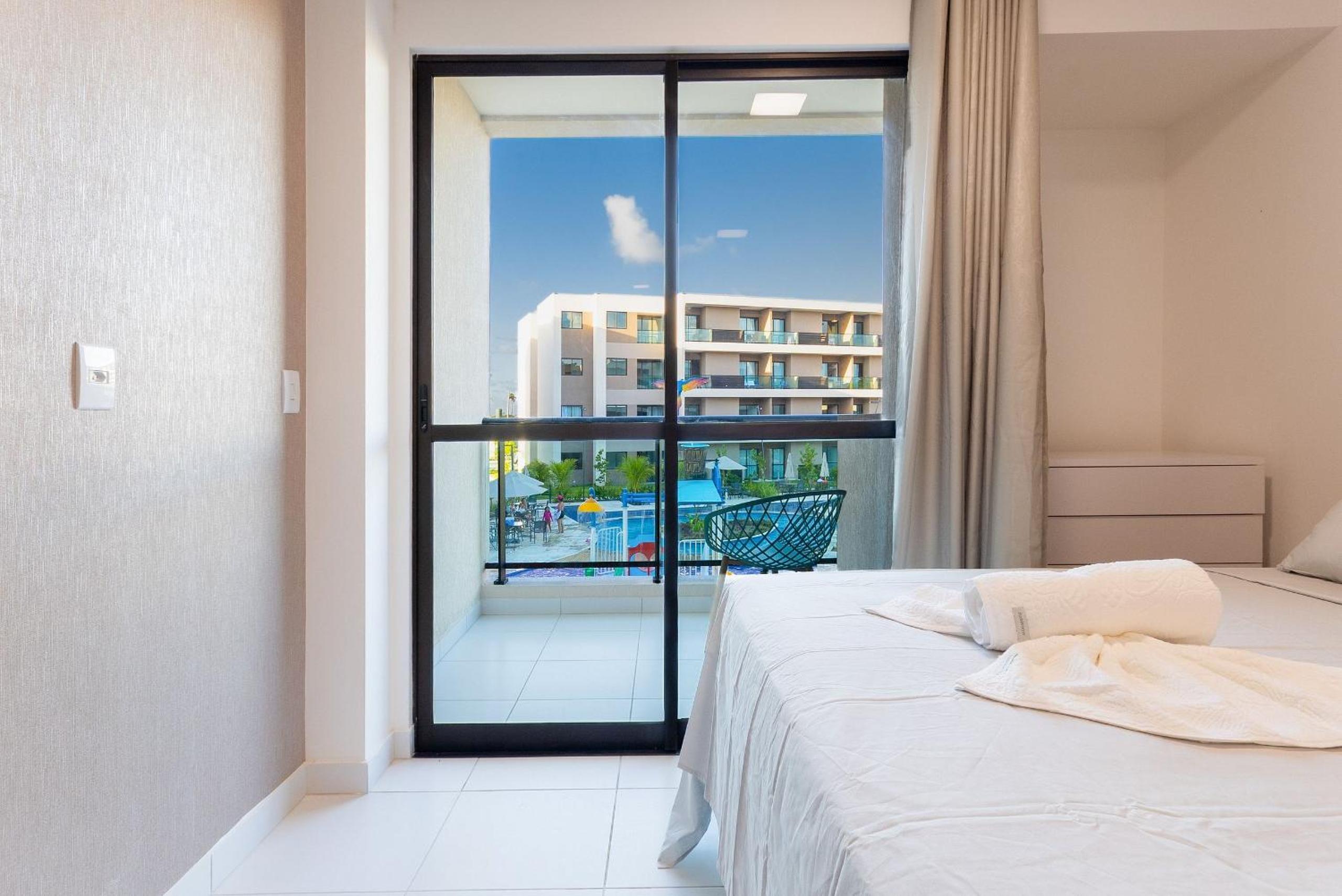 Malia Beach #D113 - Vista Piscina por Carpediem