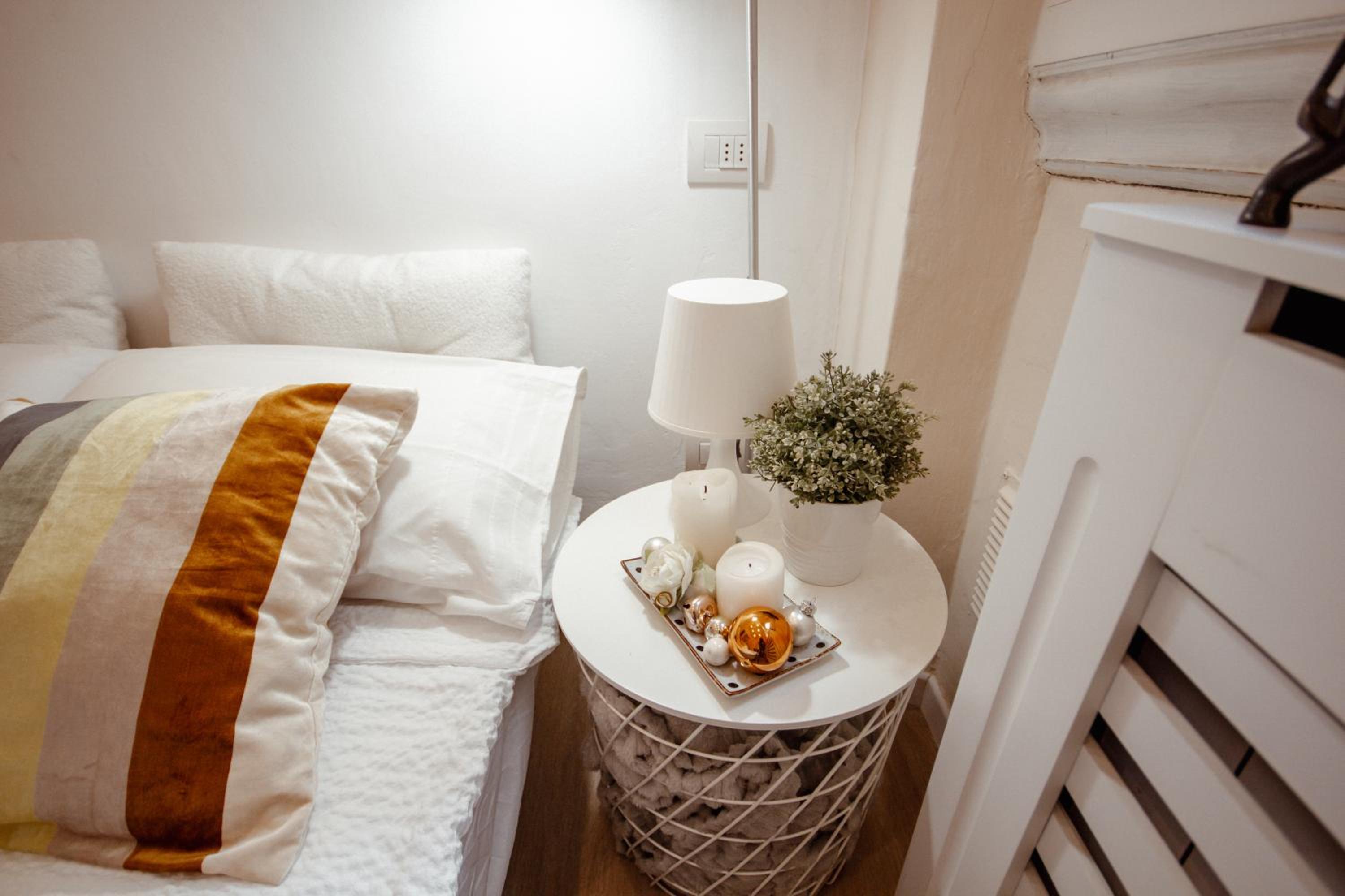 Novella Golden Loft