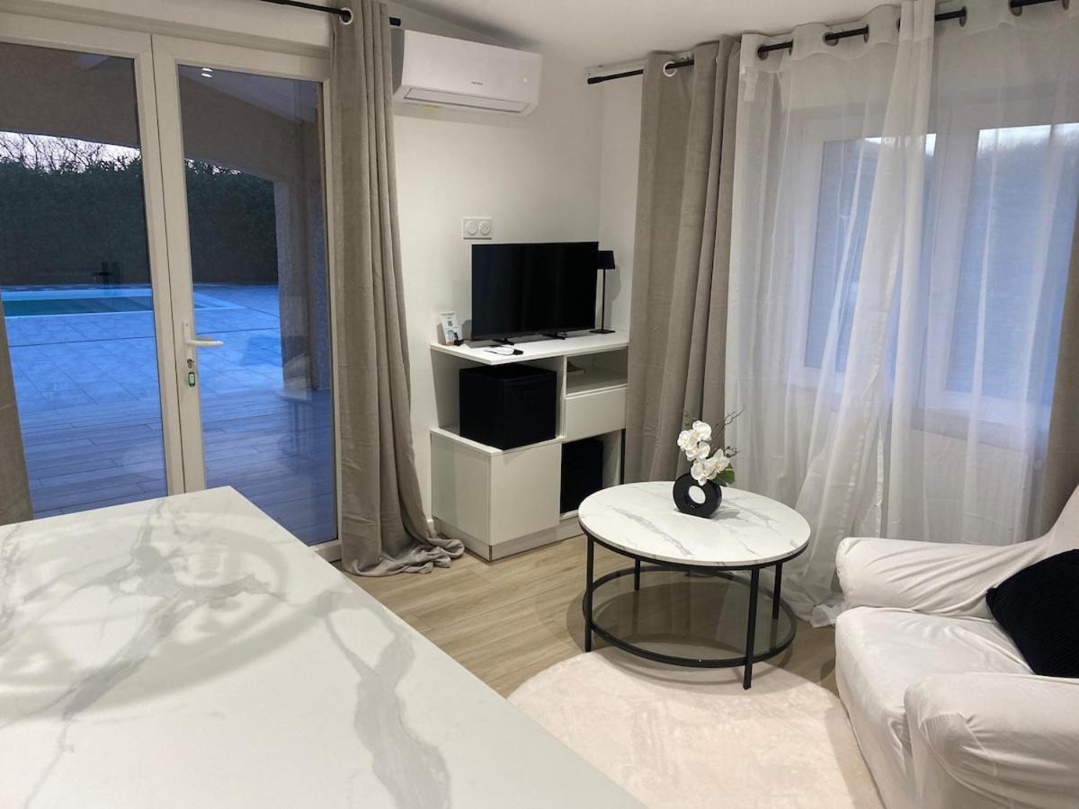 L Ecrin de Lidia close to MEETT Air conditioning Parking