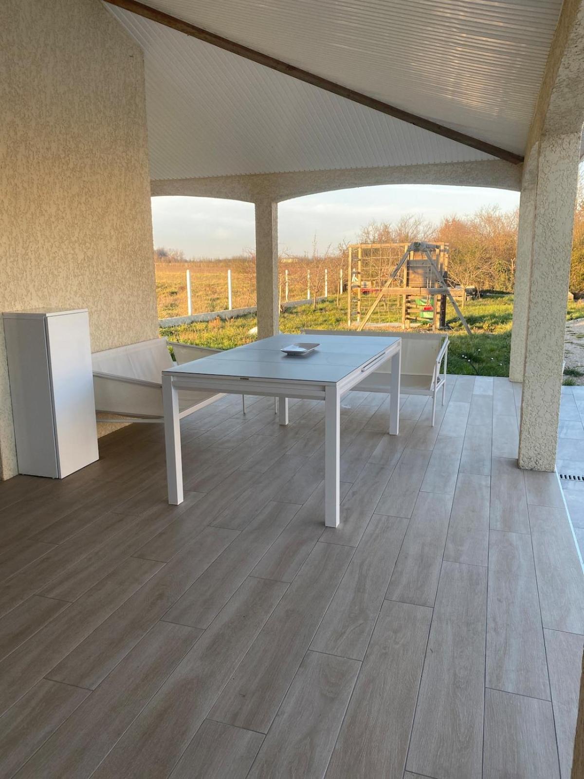 L Ecrin de Lidia close to MEETT Air conditioning Parking
