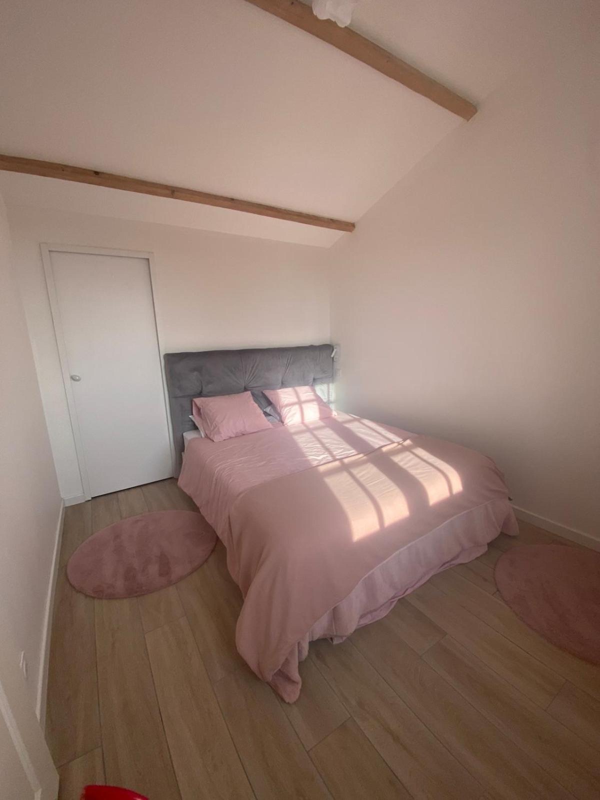 L Ecrin de Lidia close to MEETT Air conditioning Parking