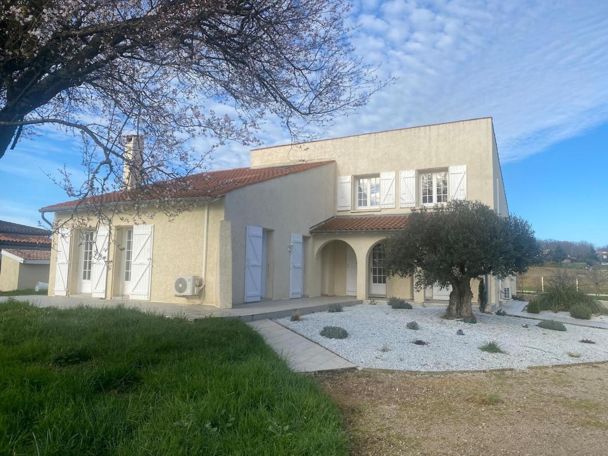 L Ecrin de Lidia close to MEETT Air conditioning Parking