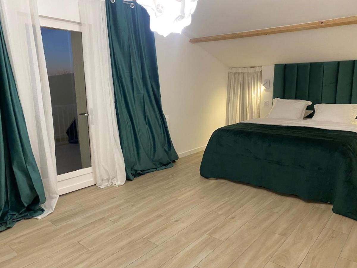 L Ecrin de Lidia close to MEETT Air conditioning Parking