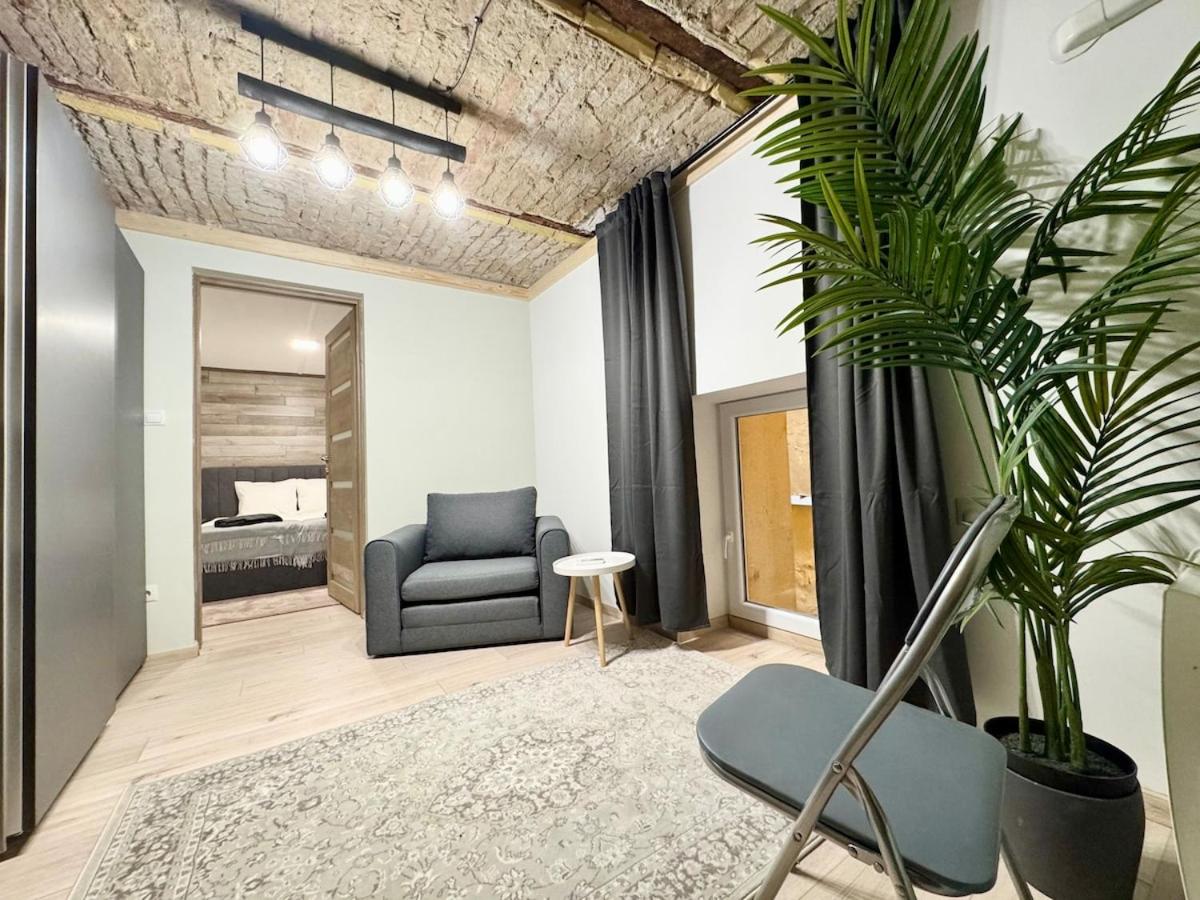 R5 Patio 2 Bedrooms Free Parking