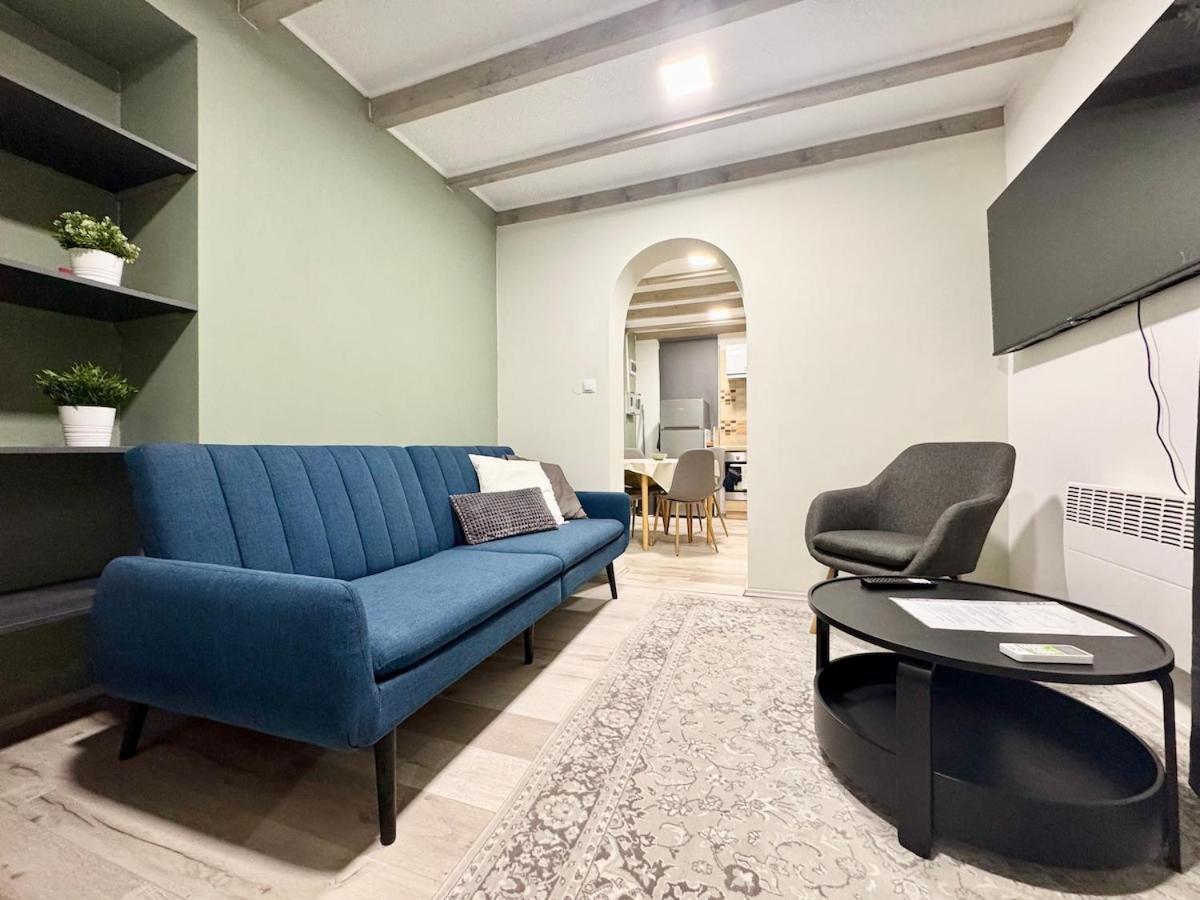 R5 Patio 2 Bedrooms Free Parking